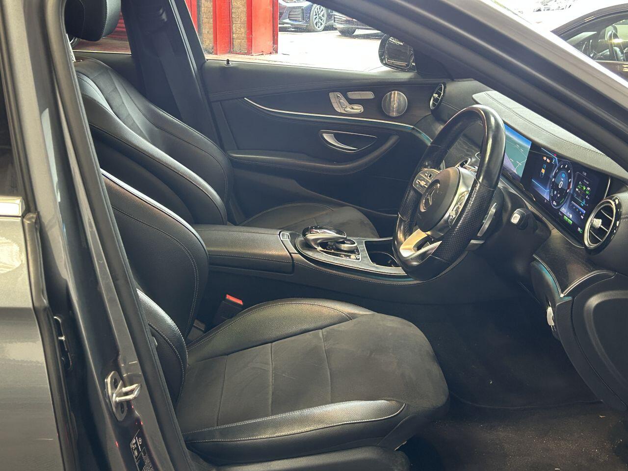 Mercedes-Benz E Class view 28