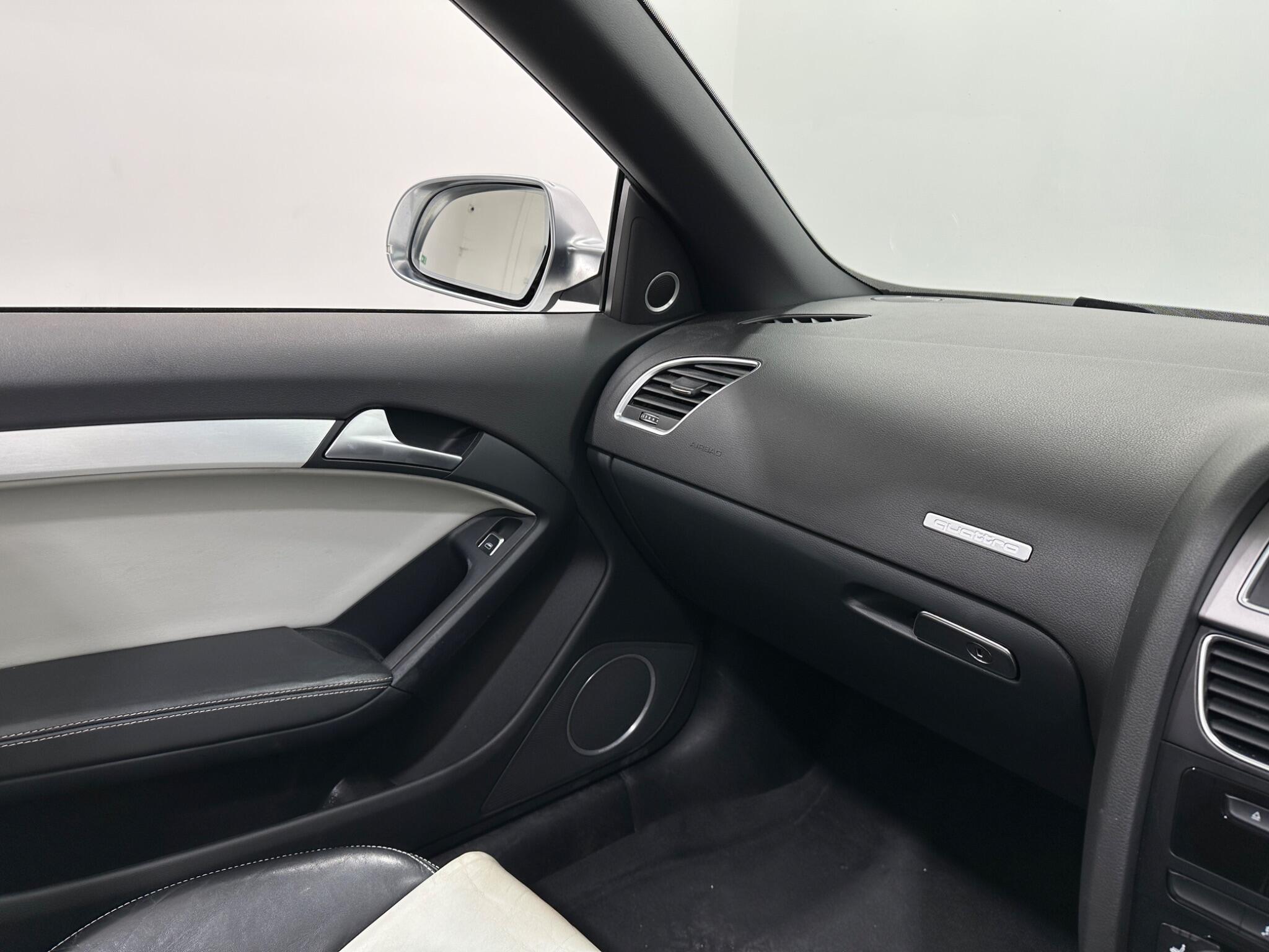 Audi S5 view 27