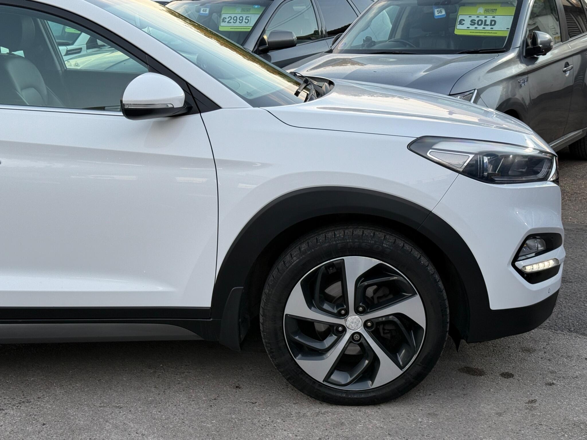 Hyundai TUCSON - Image 20