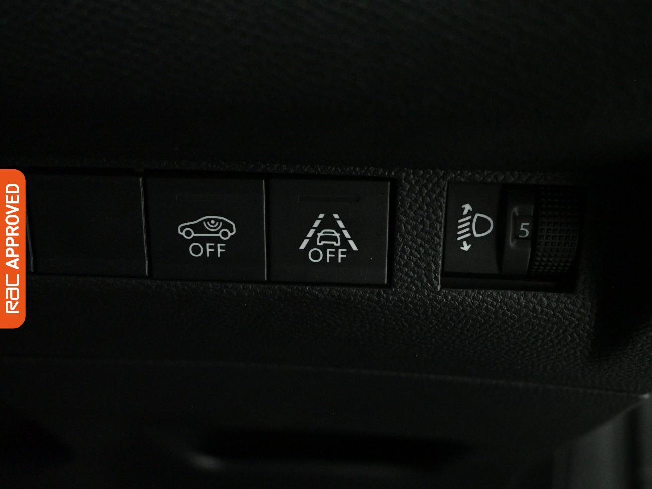 Peugeot 208 view 27