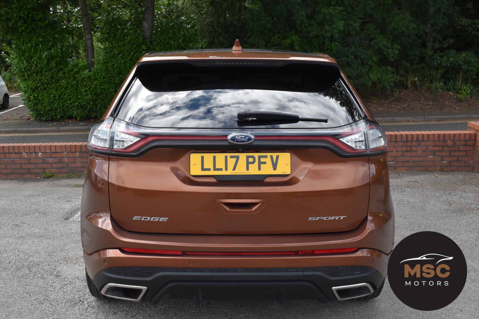 Ford Edge view 15
