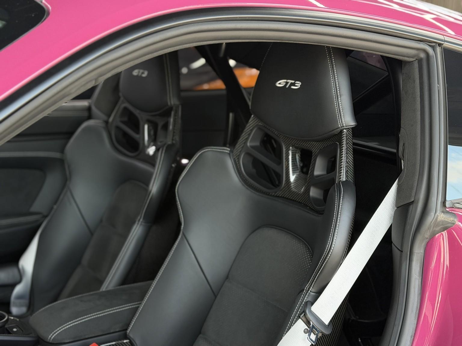 Porsche 911 view 42