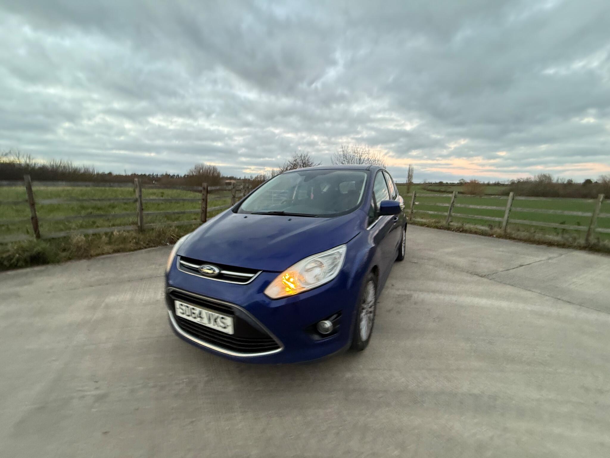 Ford C-Max 1.6 TDCi Titanium Euro 5 5dr — photo 15 of 104