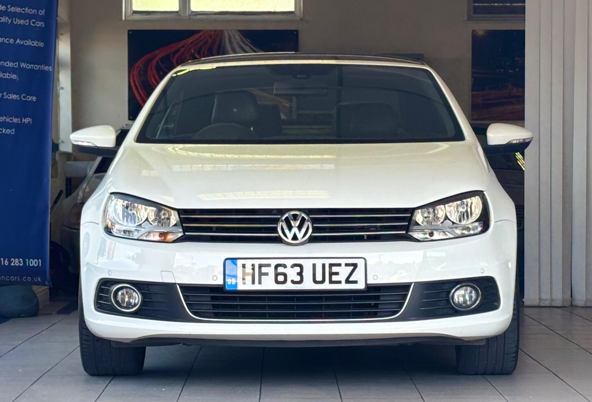 Volkswagen Eos view 2