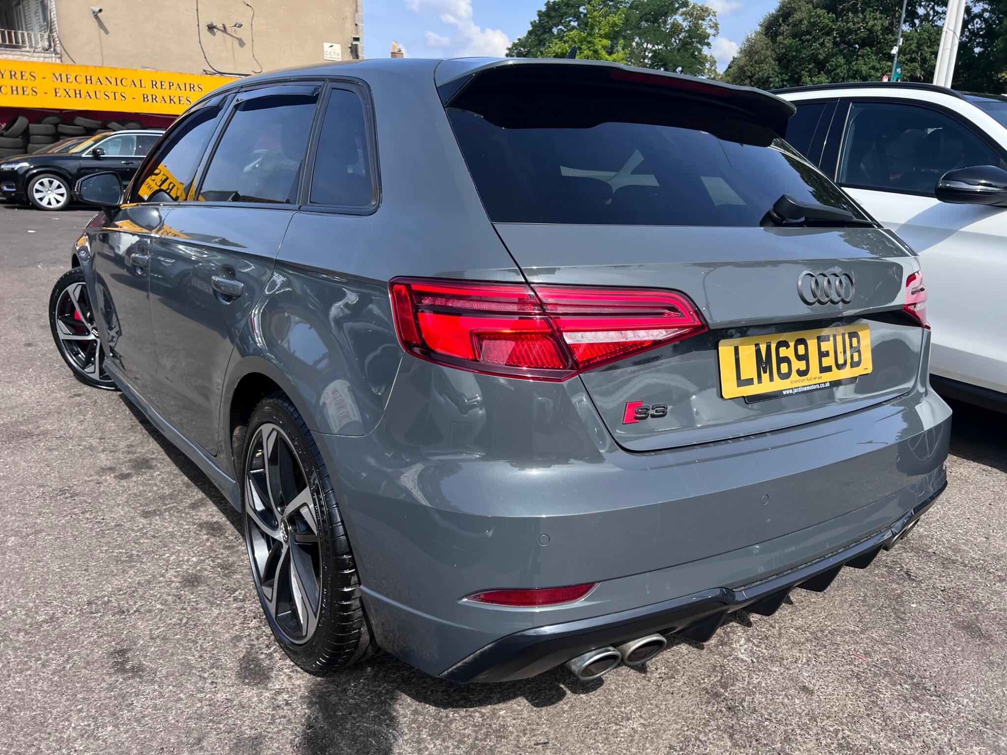 Audi S3 view 14