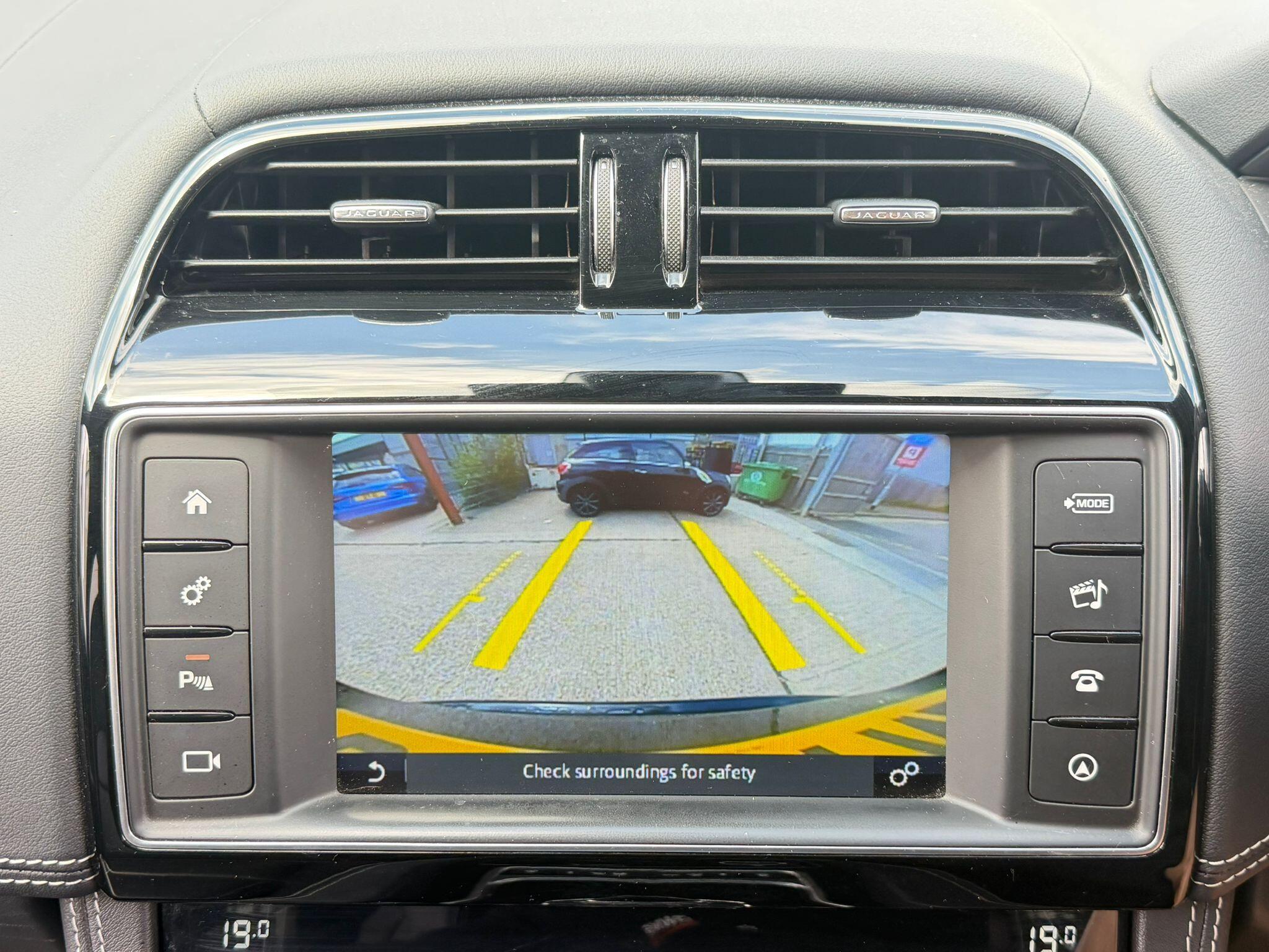 Jaguar F-Pace view 24