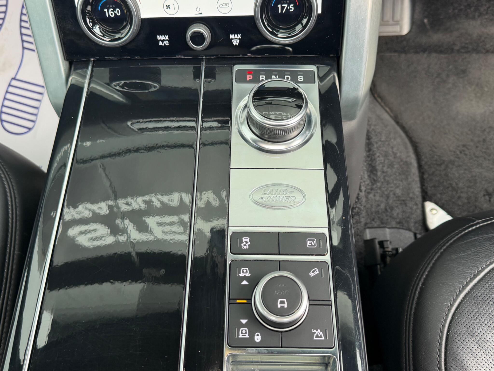Land Rover Range Rover view 24