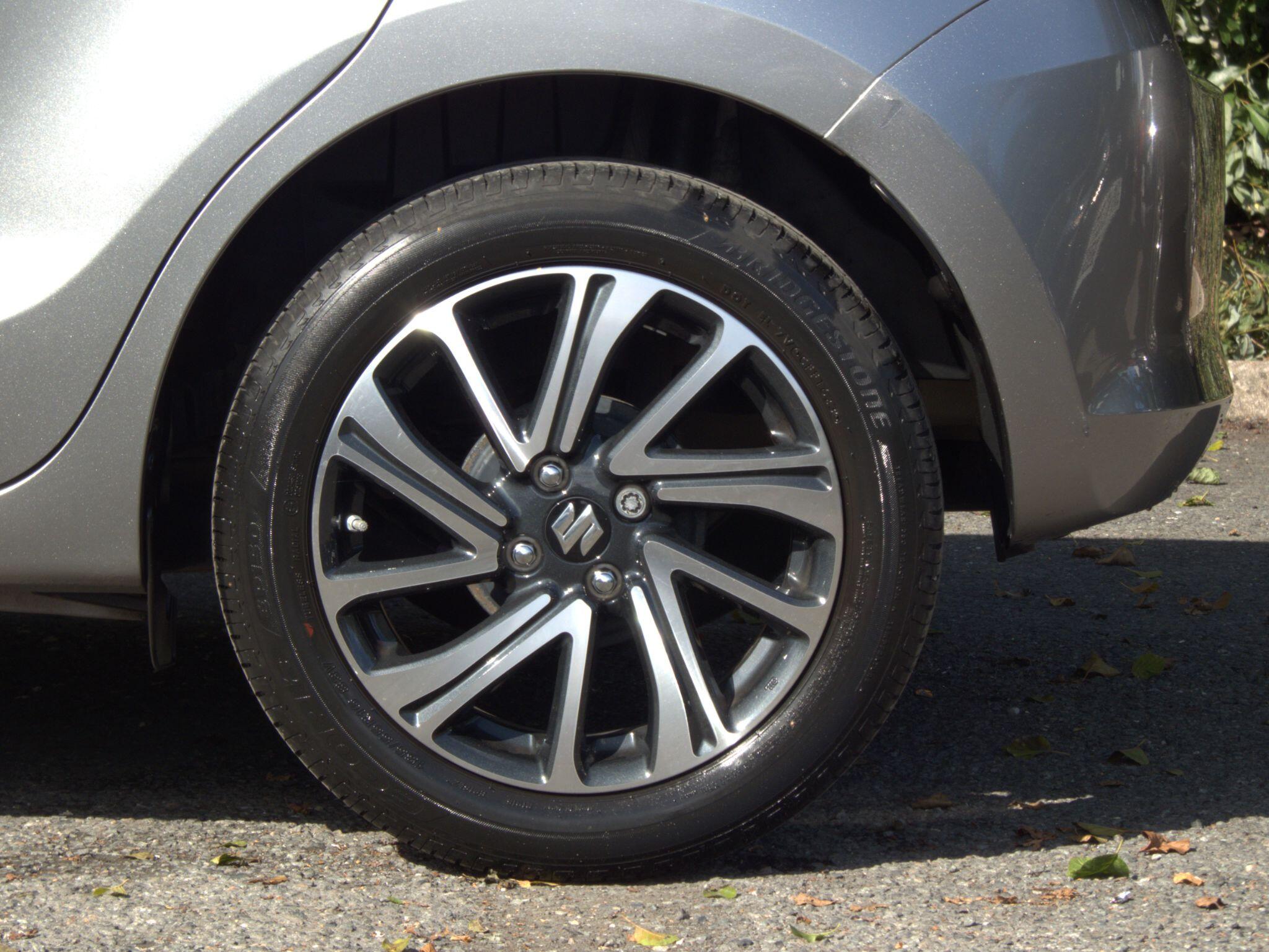 Suzuki Swift view 35