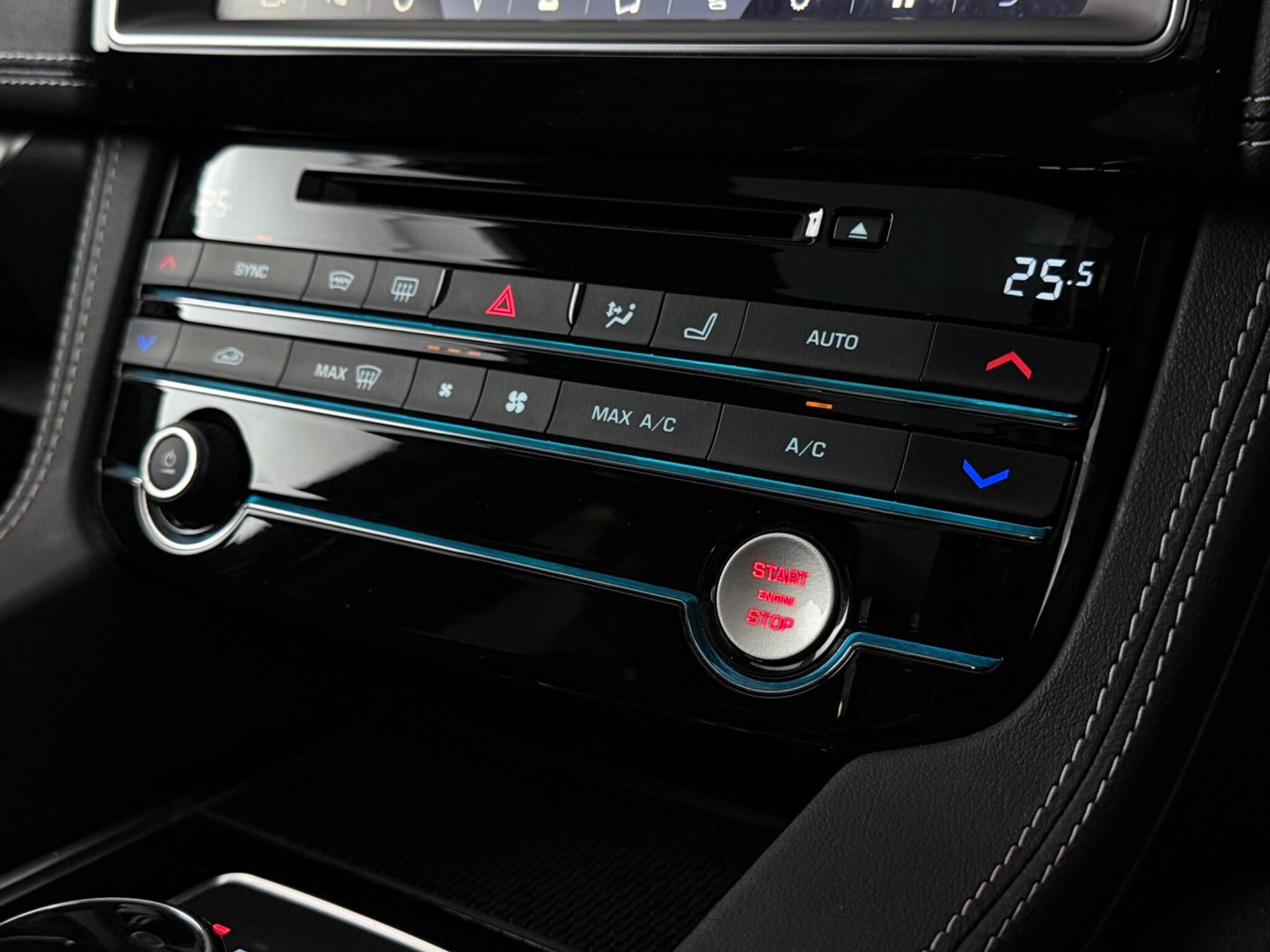 Jaguar F-Pace view 27