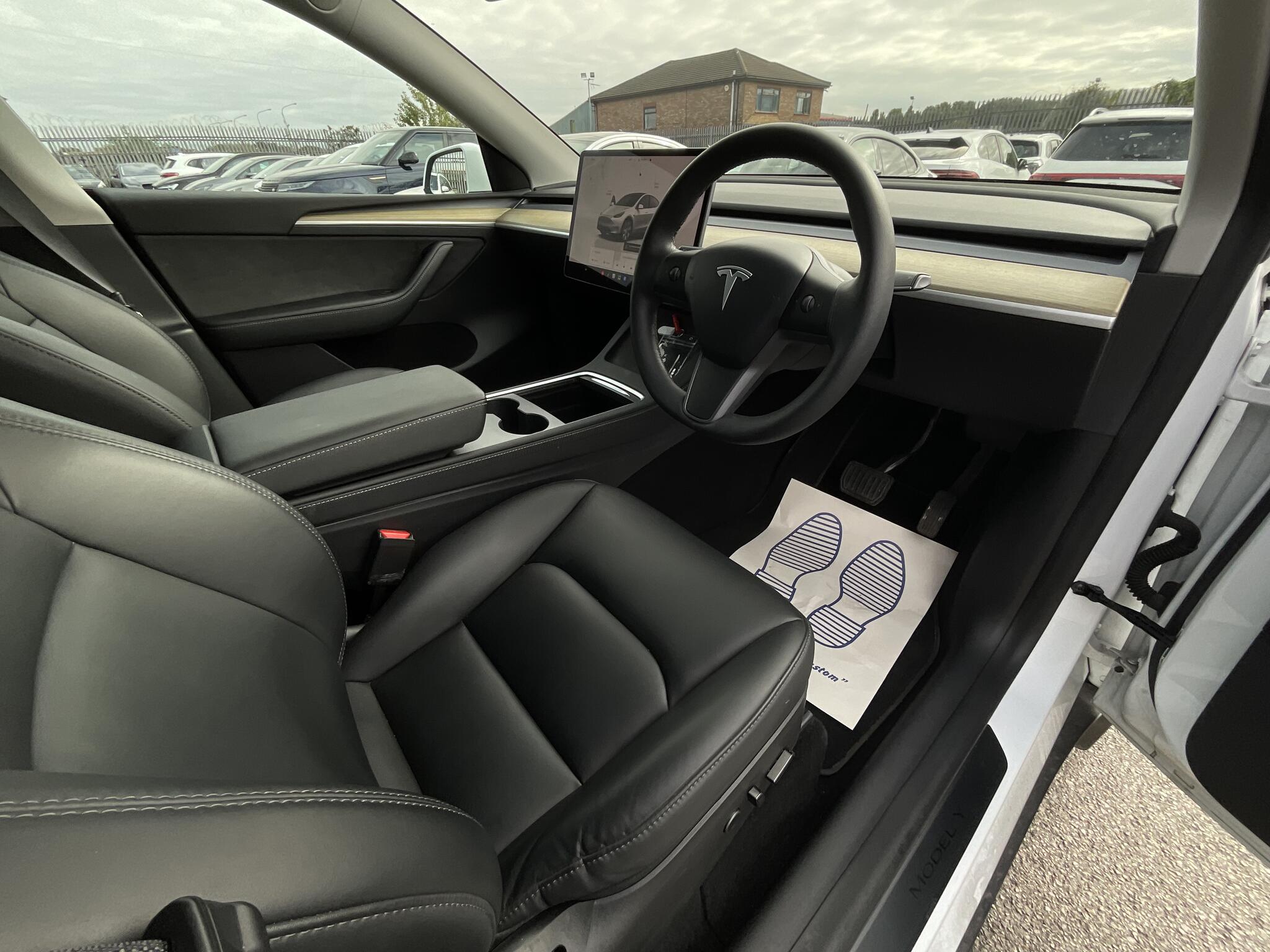 Tesla Model Y view 7