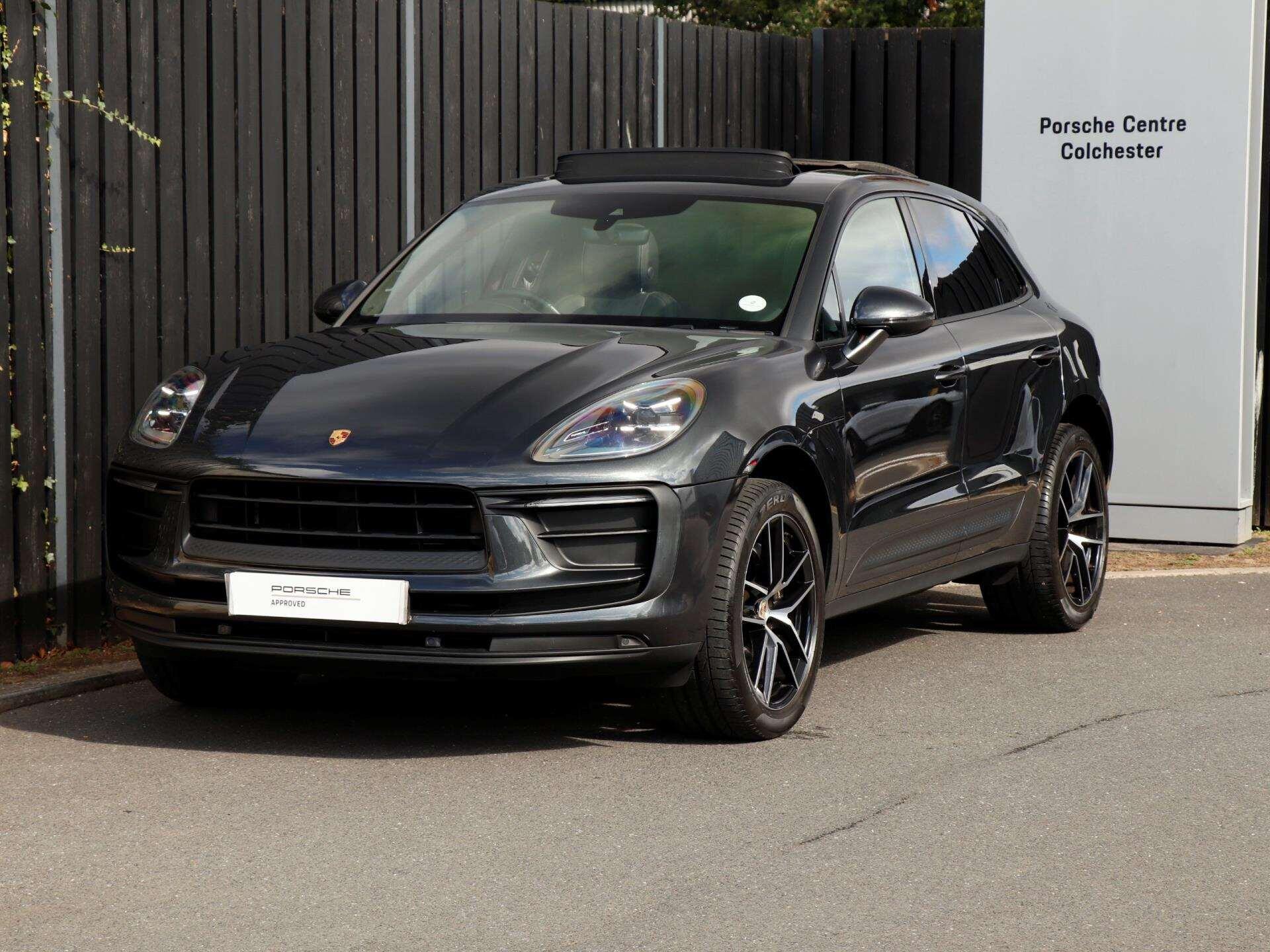 Porsche Macan view 36