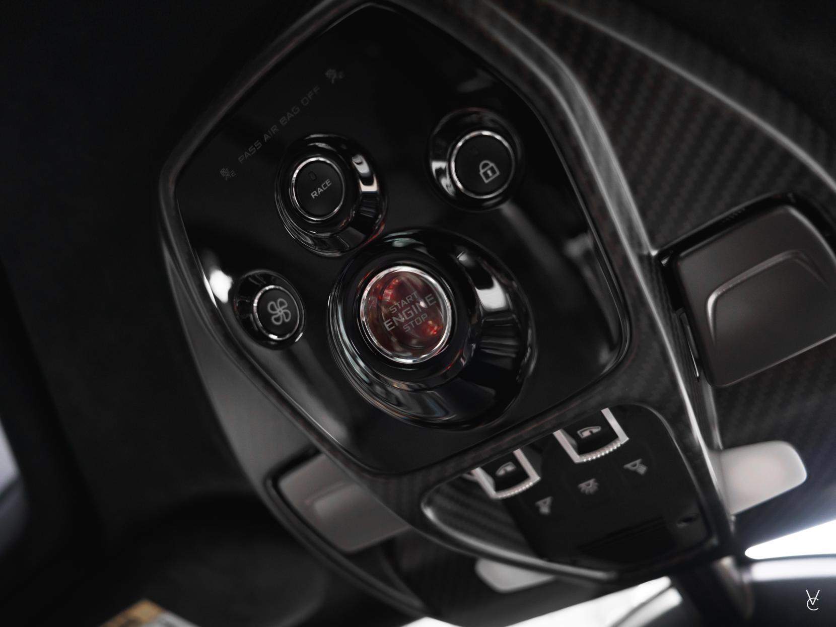 McLaren Senna view 33