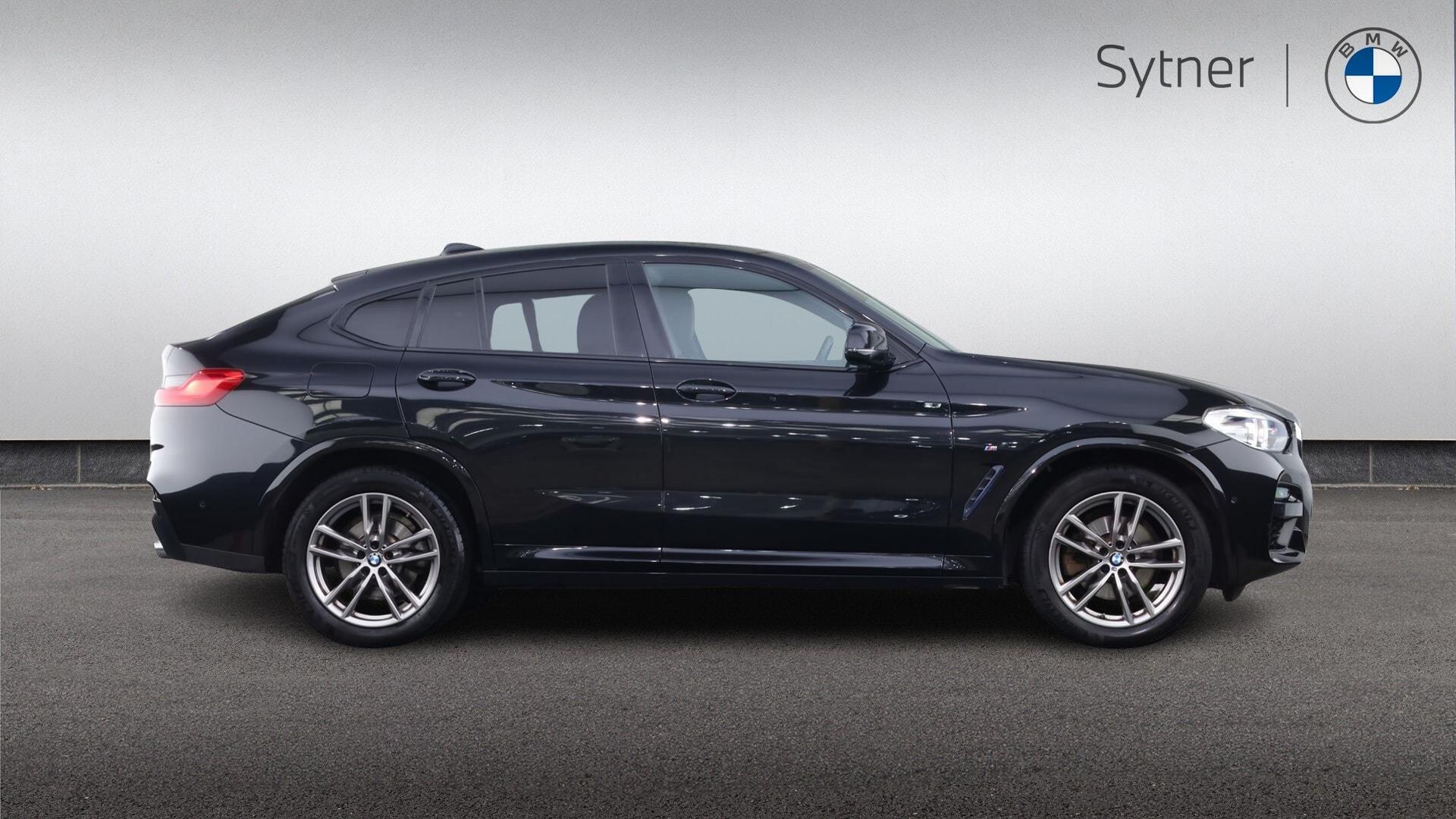 BMW X4 view 3