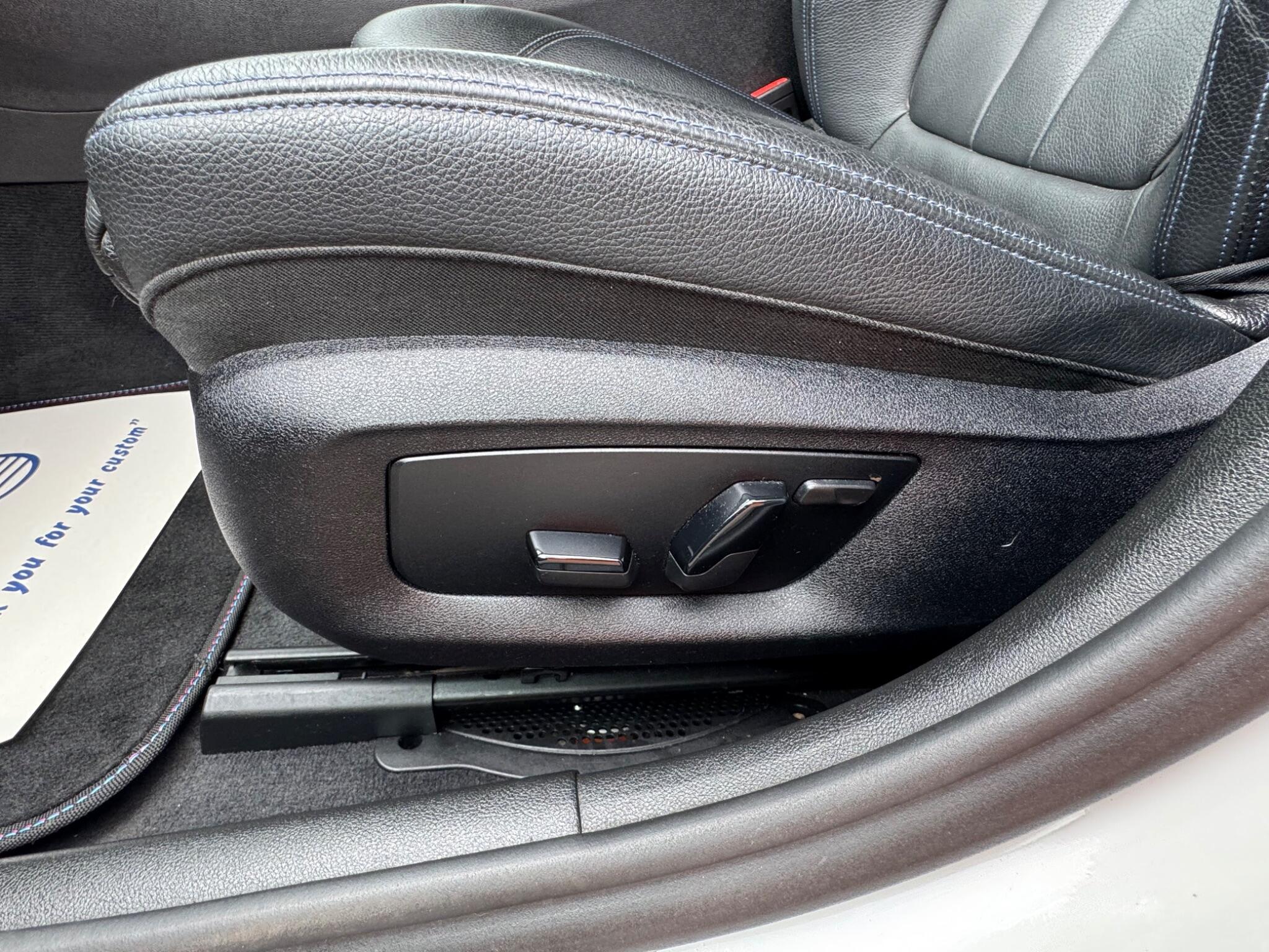 BMW 5 Series view 15