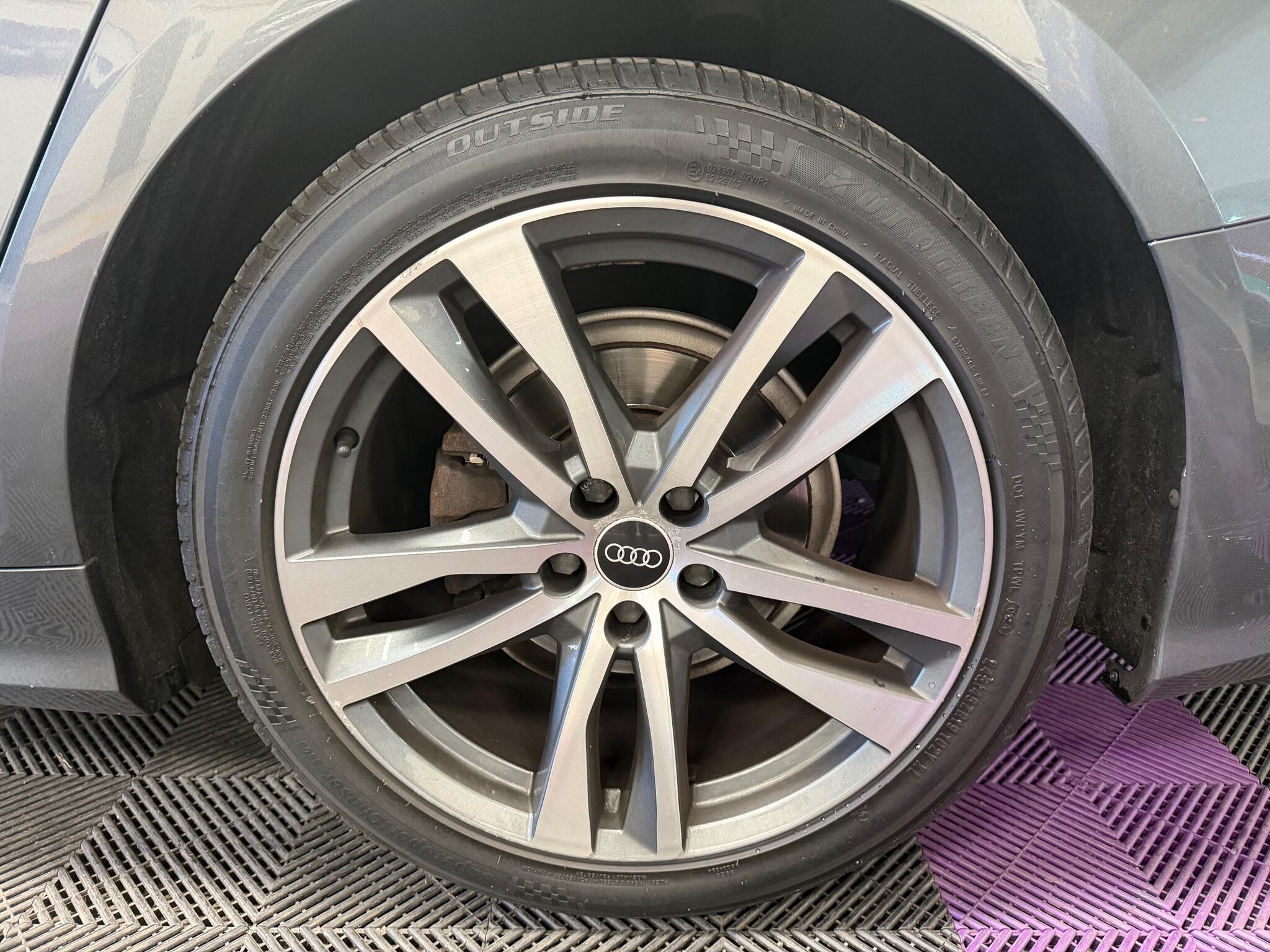 Audi A6 view 47