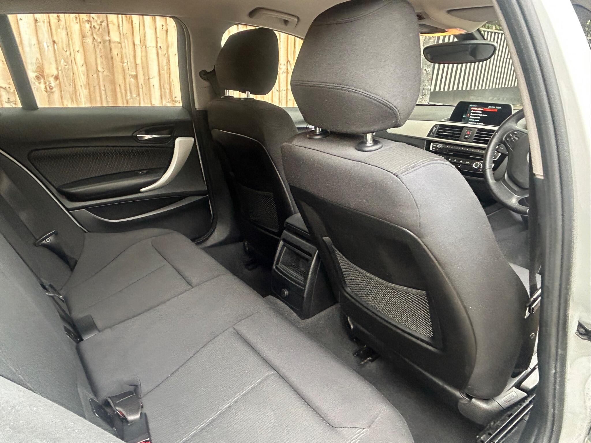 BMW 1 Series view 40
