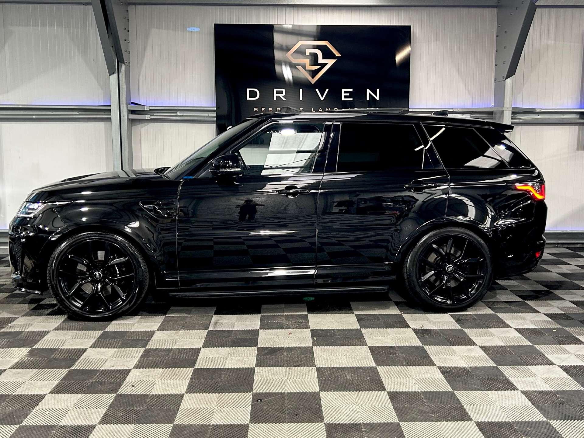 Land Rover Range Rover Sport view 13