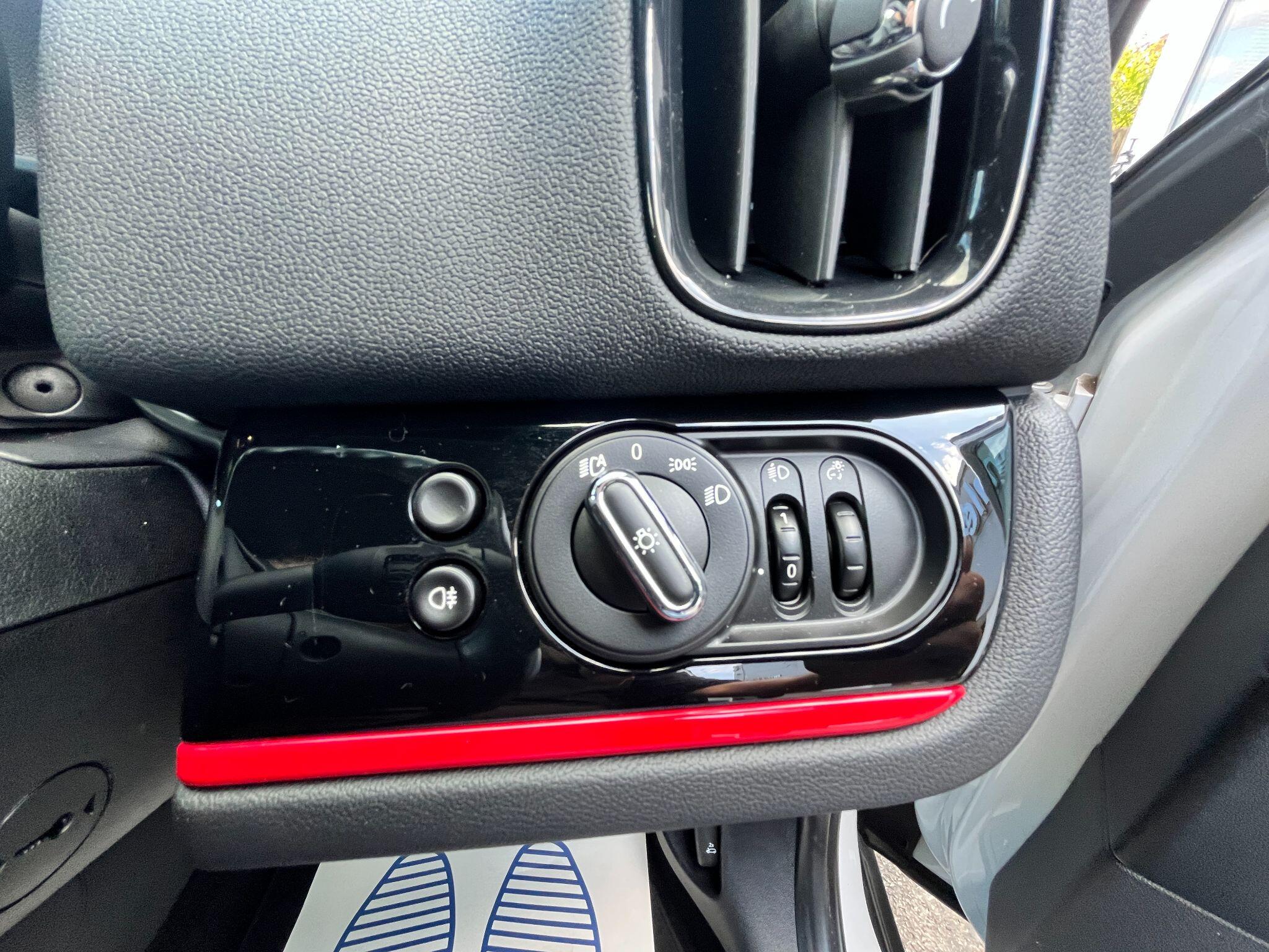 Mini Countryman view 12