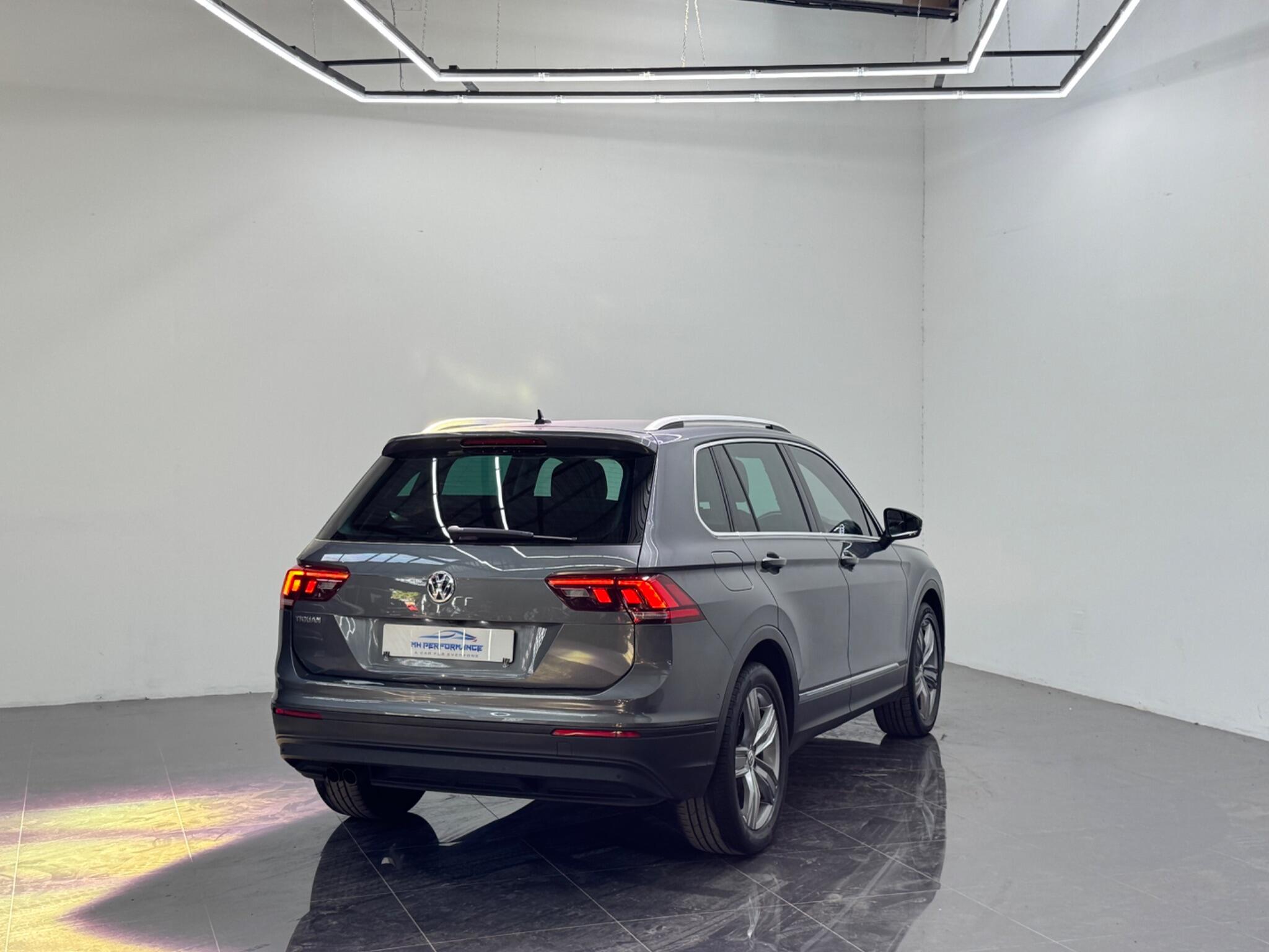 Volkswagen Tiguan view 19
