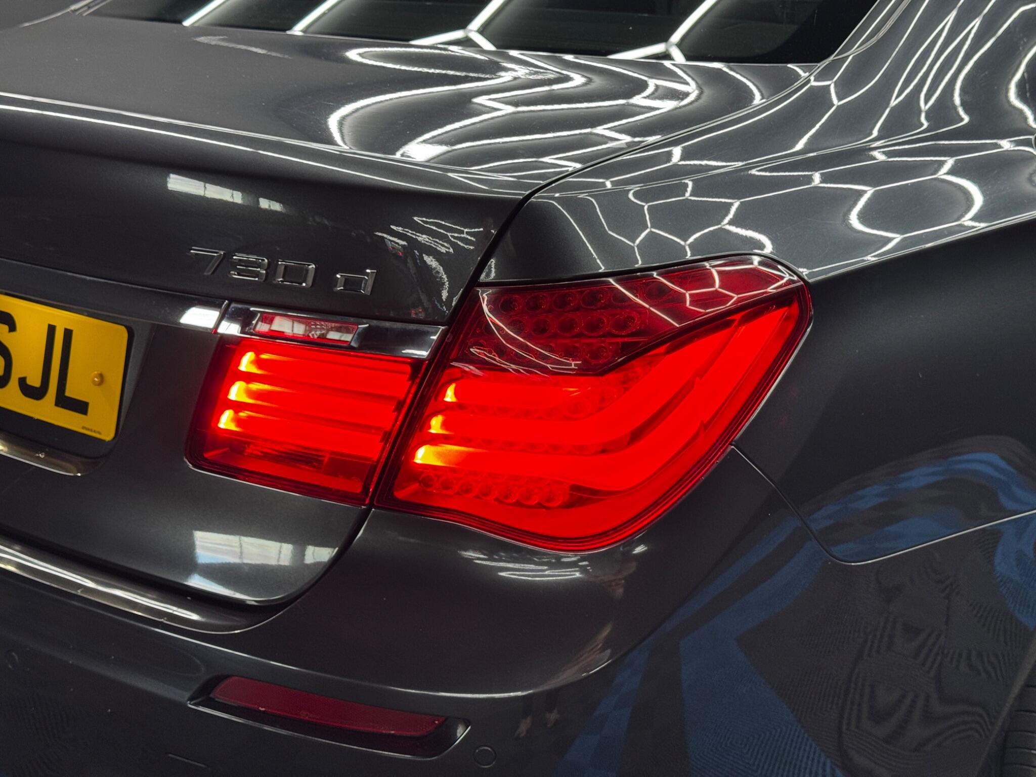BMW 7 Series view 50