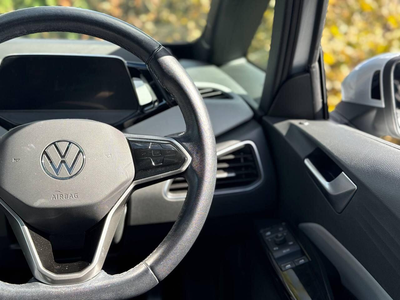 Volkswagen Id.3 view 22