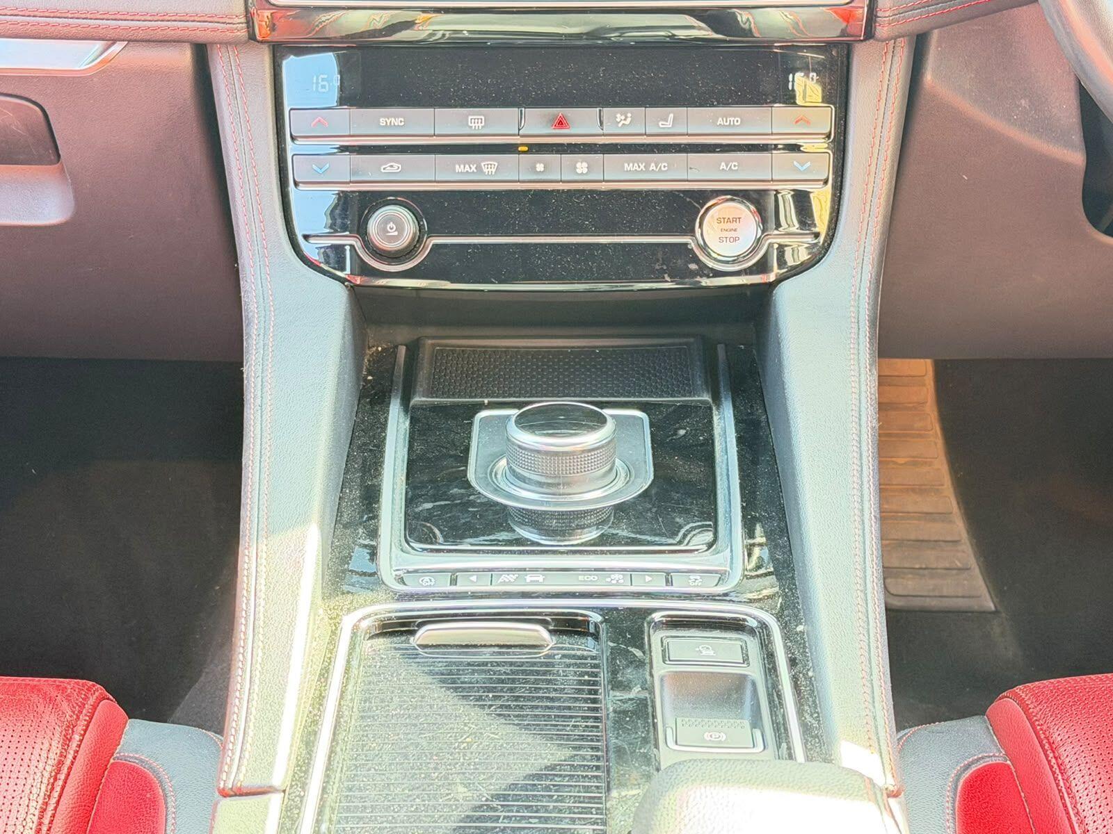 Jaguar F-Pace view 30