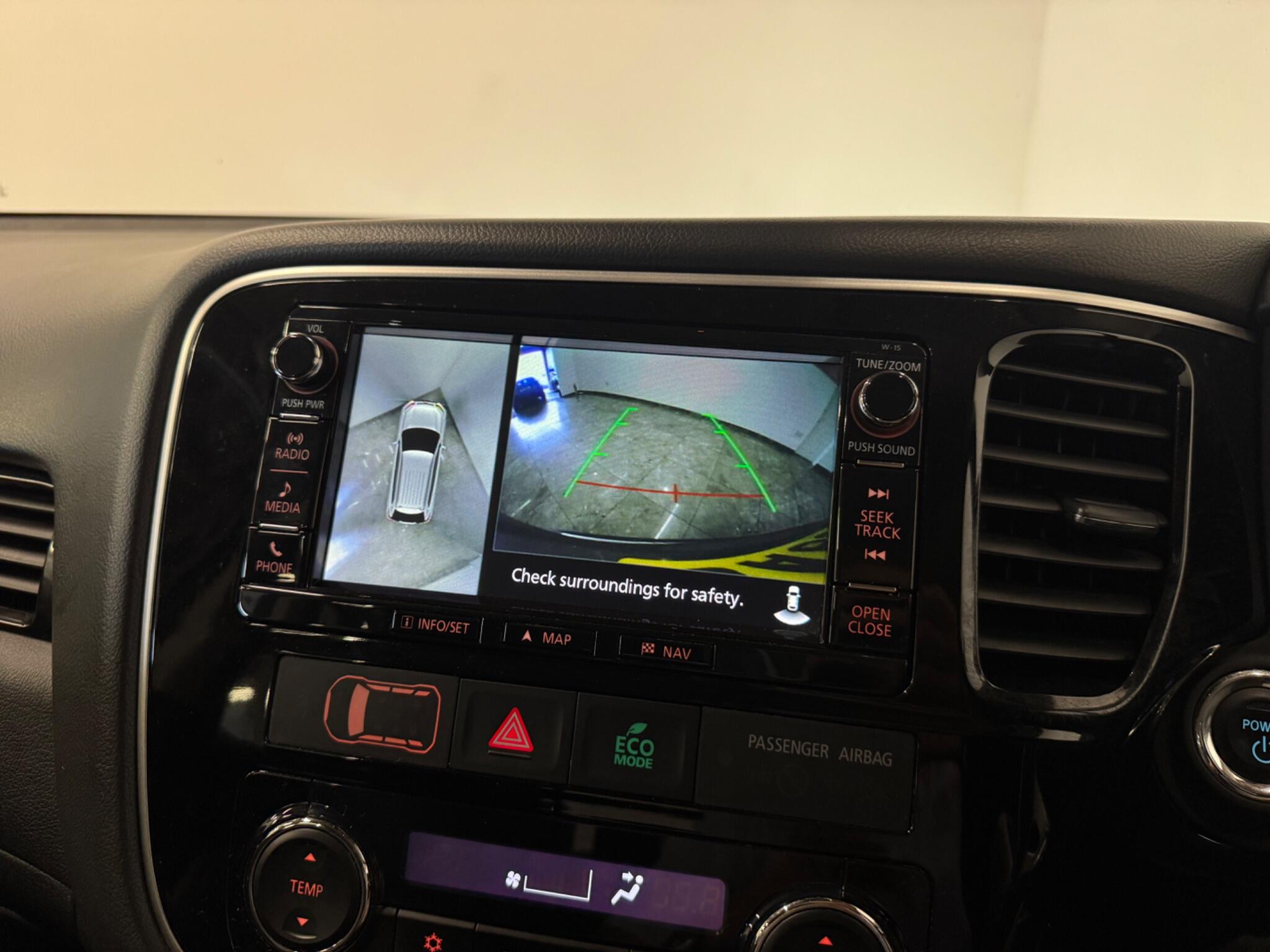 Mitsubishi Outlander view 23