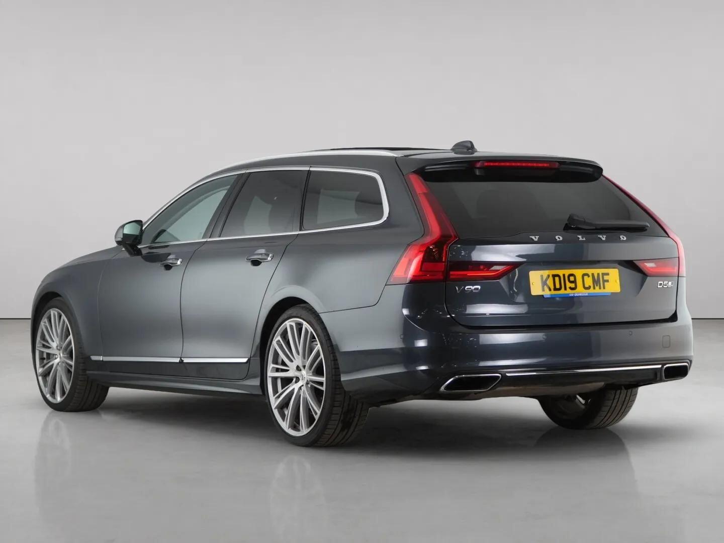 Volvo V90 view 6
