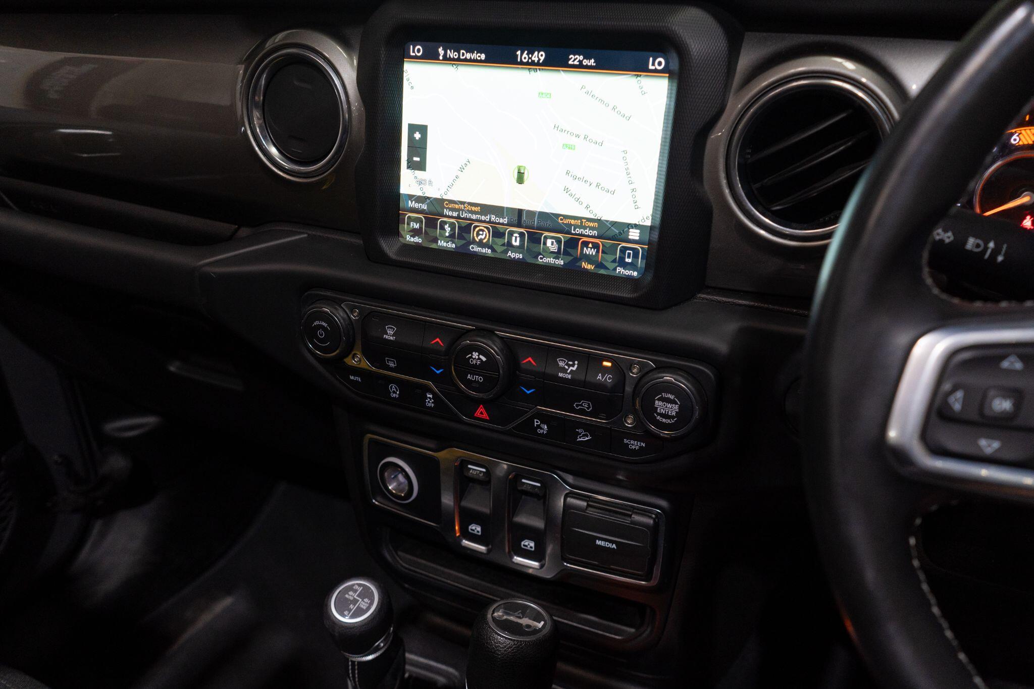 Jeep Wrangler view 28