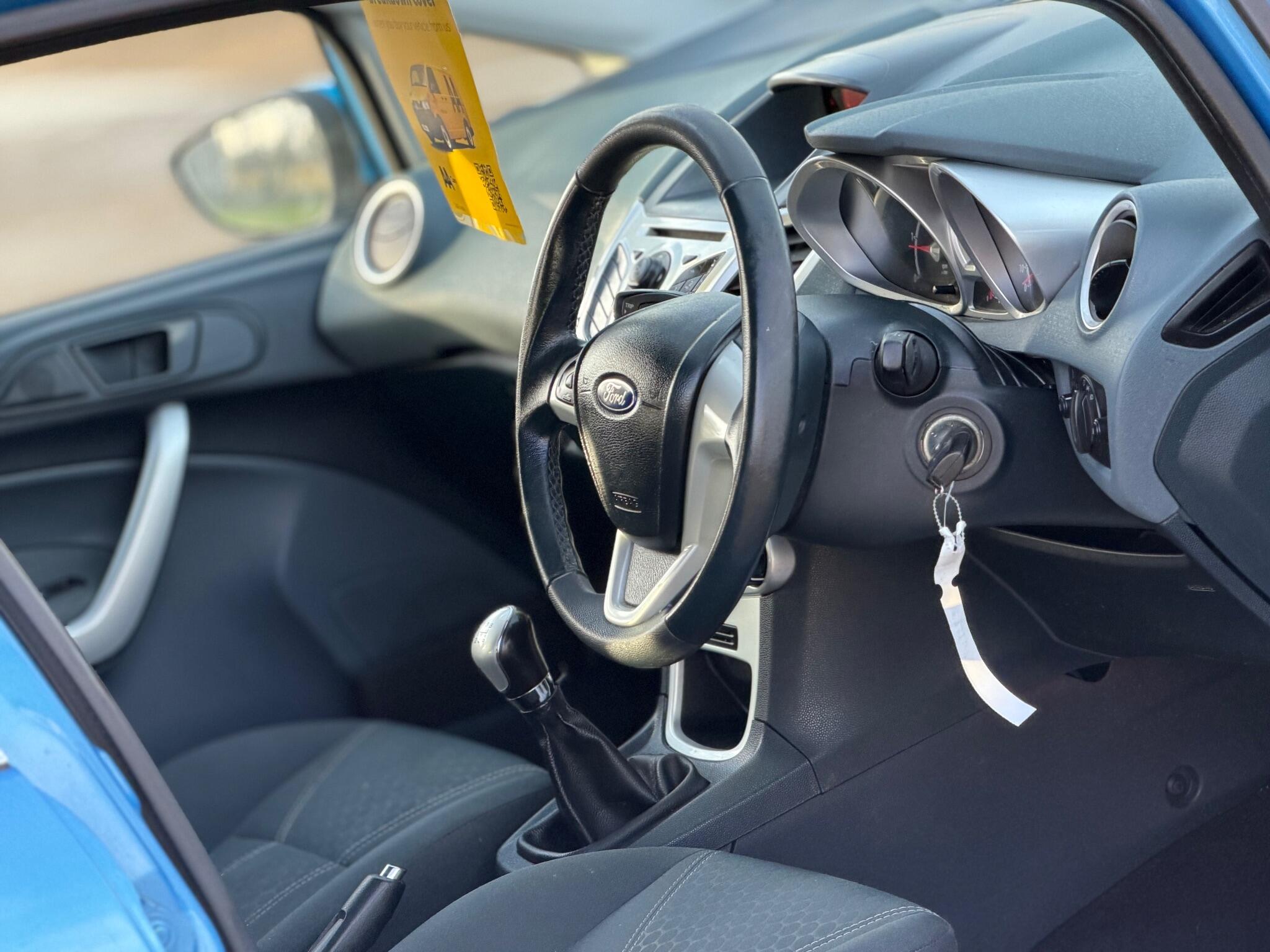 2011 Ford Fiesta 1.4 TDCi DPF Zetec 5dr image 25