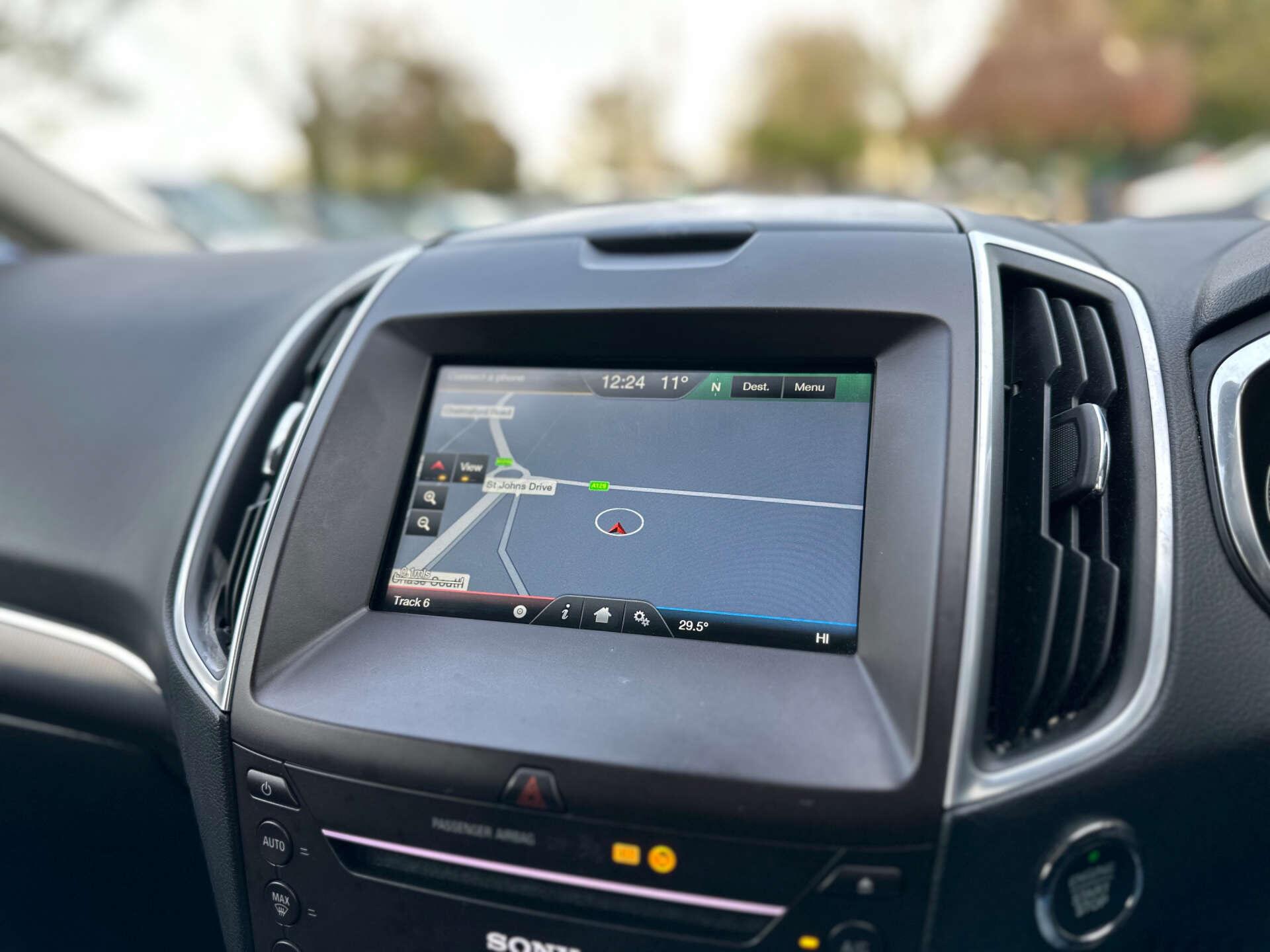 Ford S-Max view 16