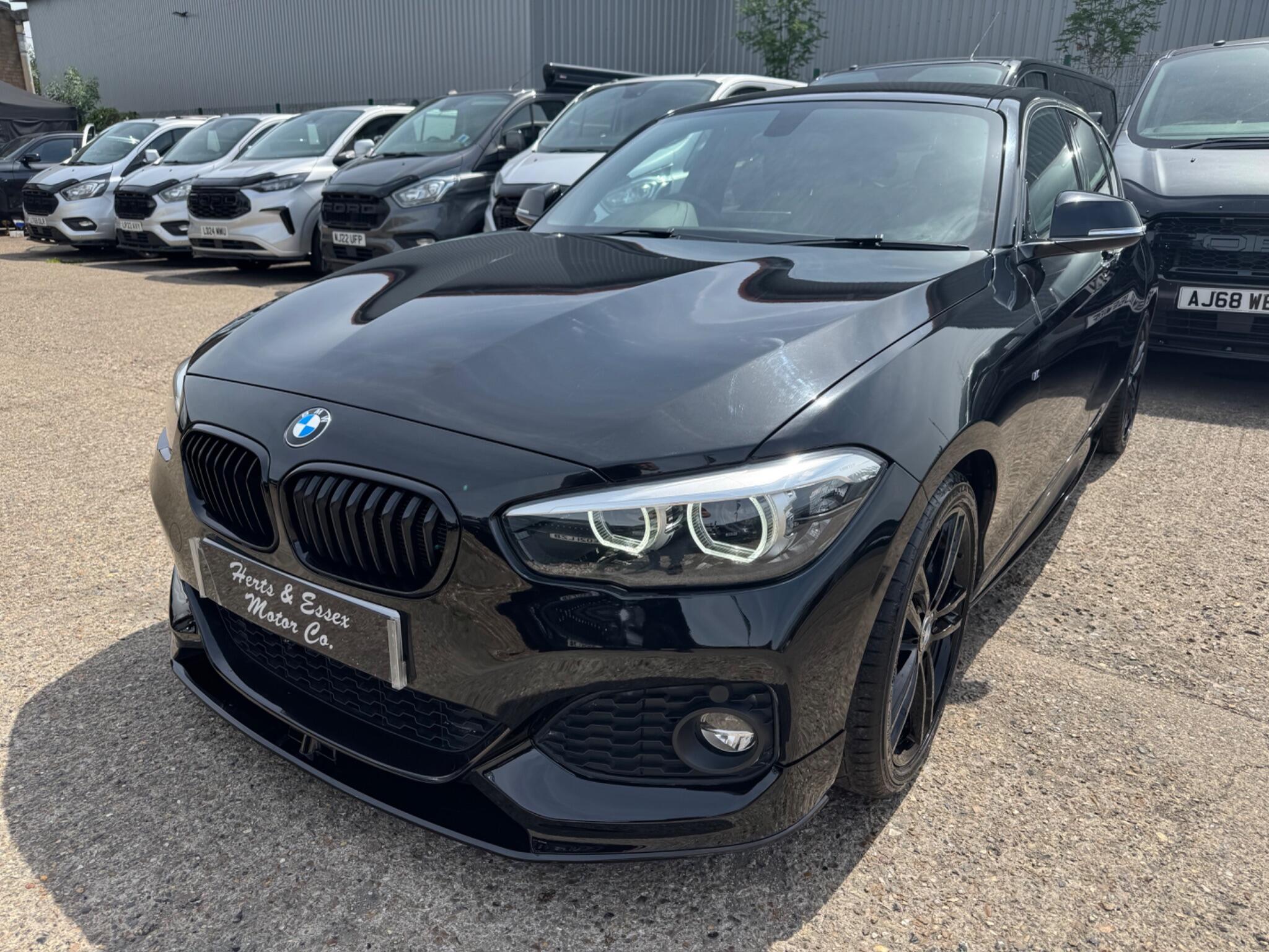 BMW 1 Series view 8