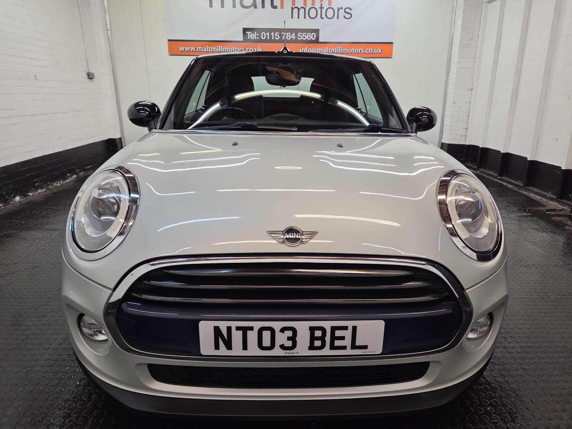 Mini Convertible view 3