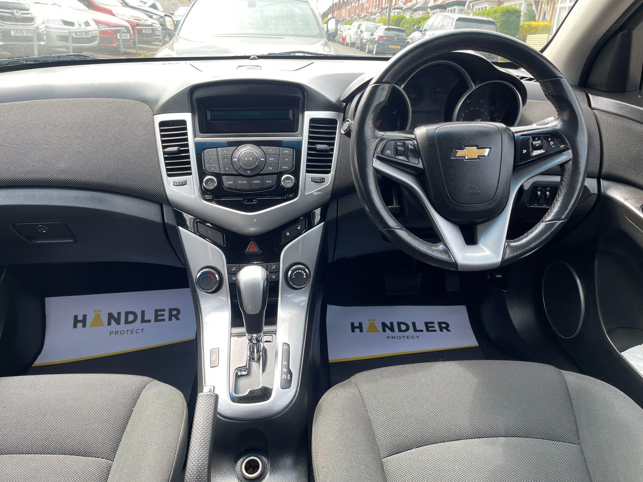Chevrolet Cruze view 31