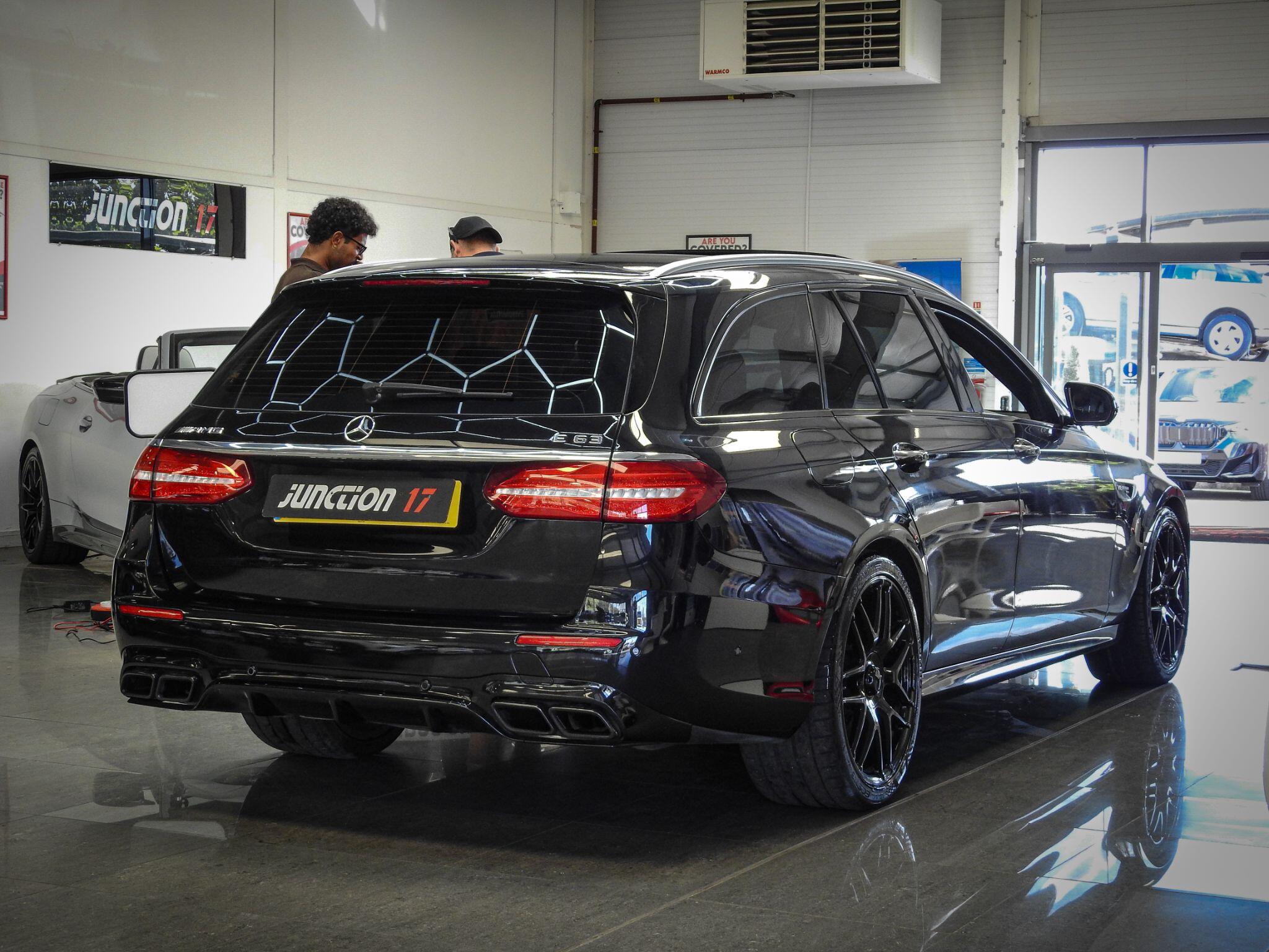 Mercedes-Benz E-Class view 17