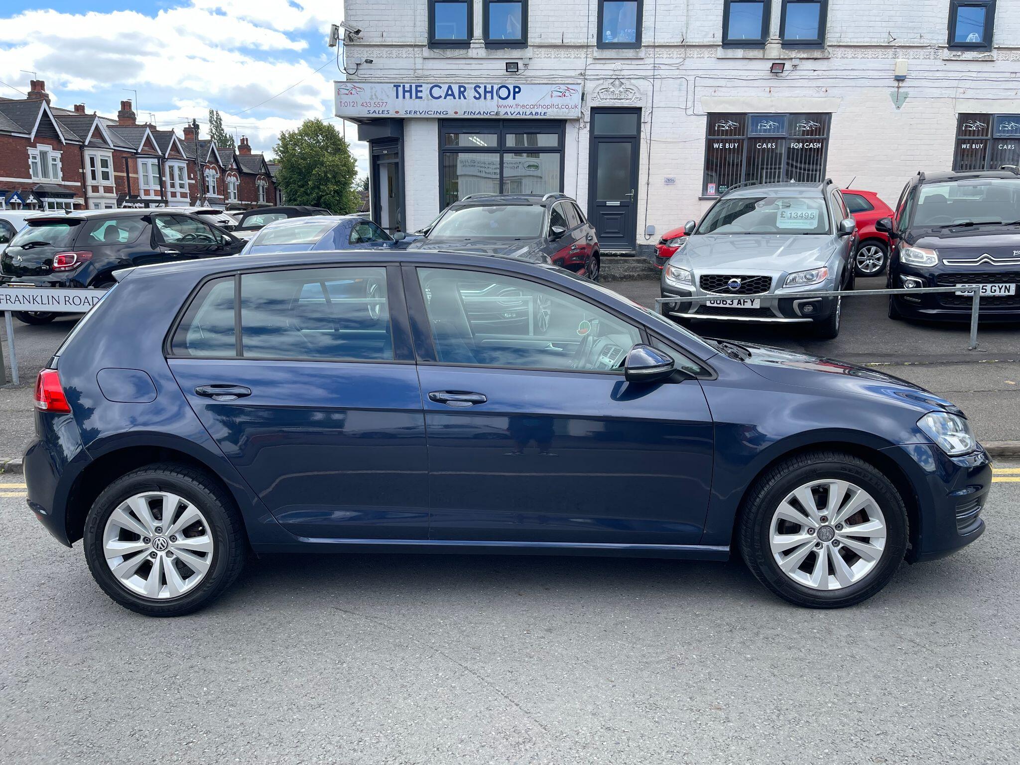 Volkswagen Golf view 8