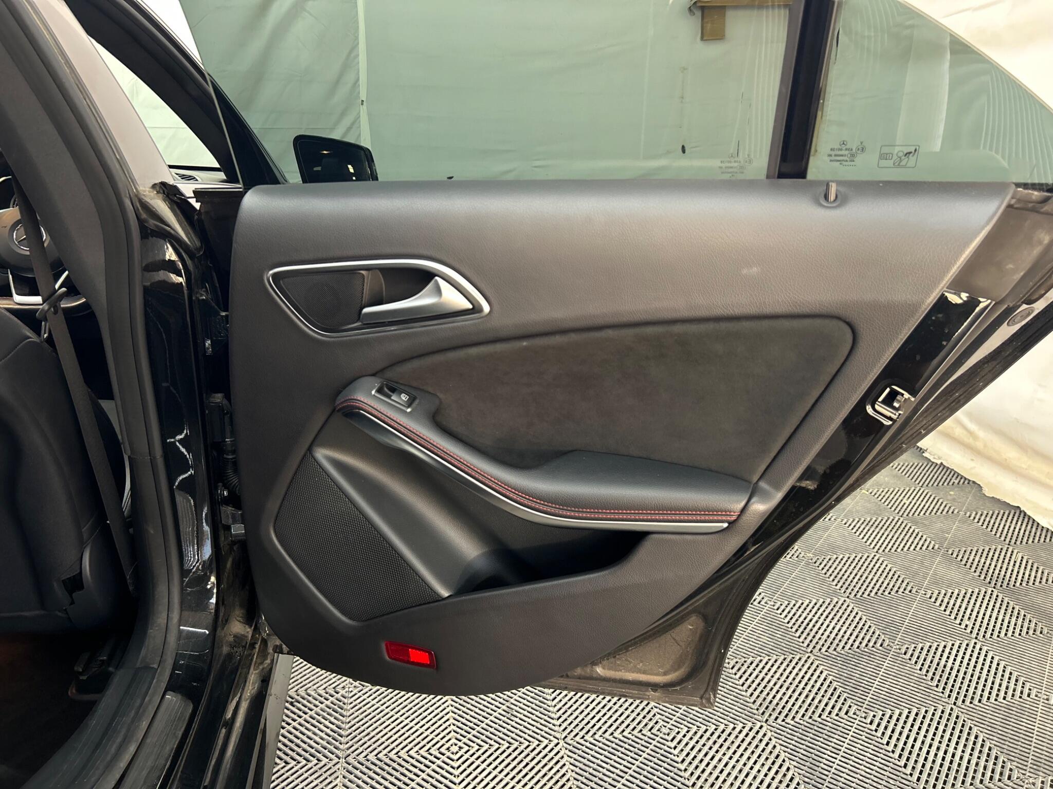 Mercedes-Benz CLA view 34