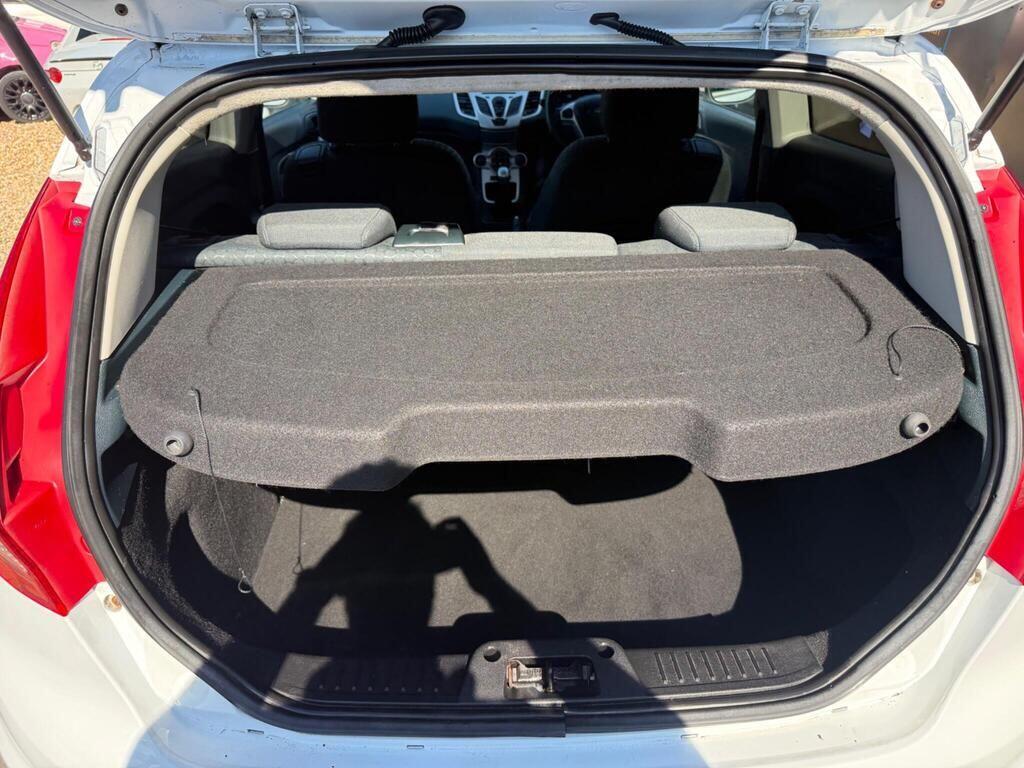 Ford Fiesta view 26
