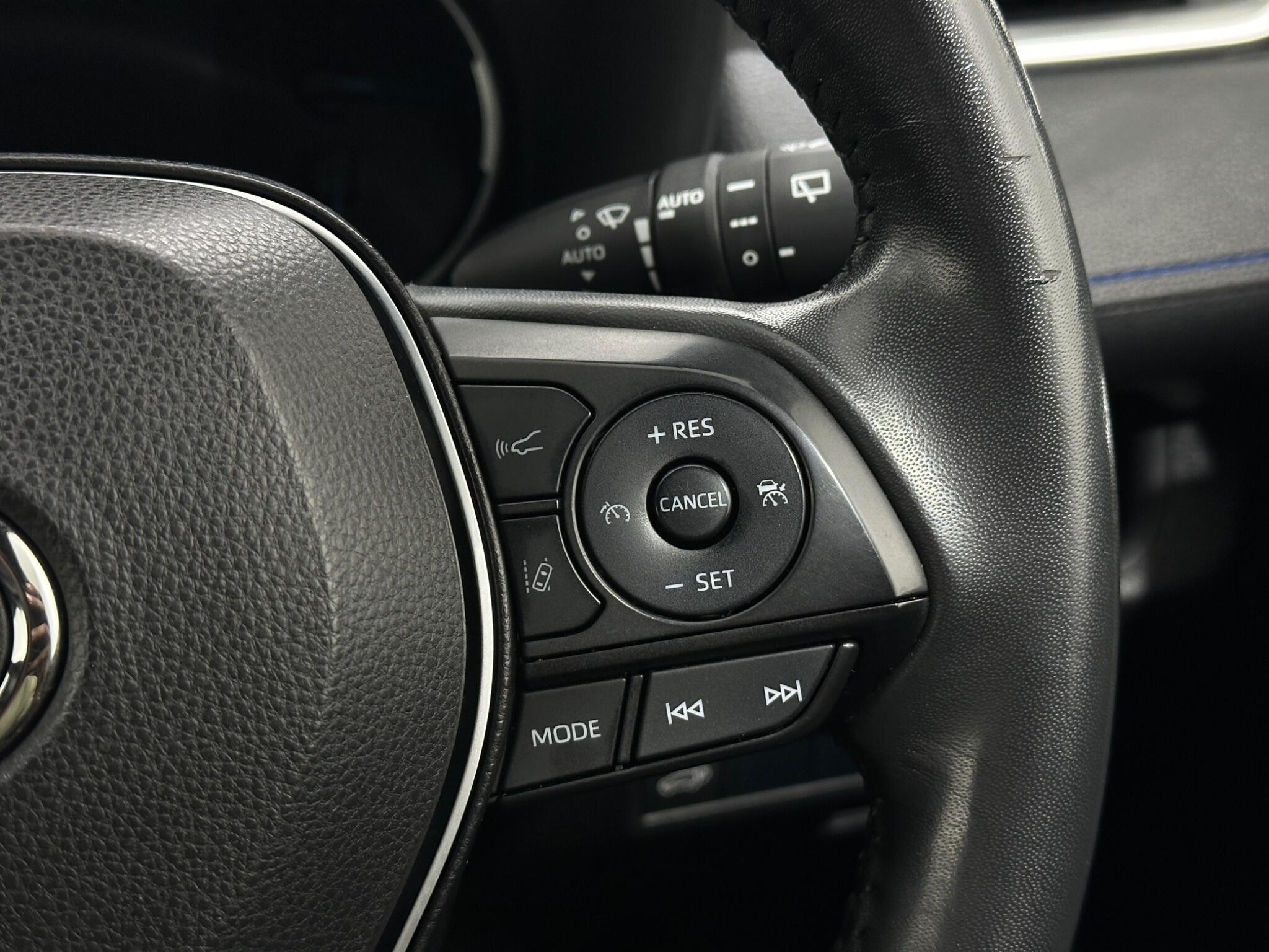 Toyota Rav4 view 16