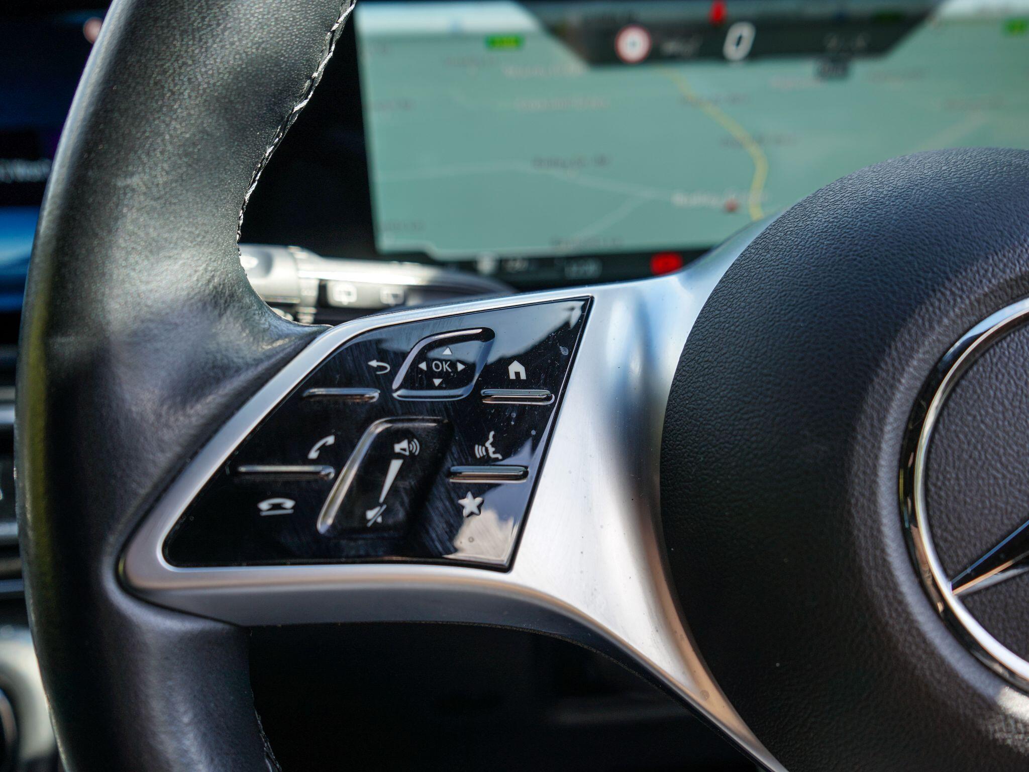 Mercedes-Benz V Class view 31