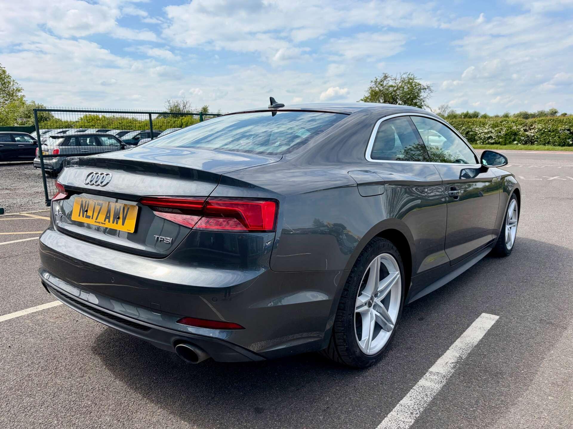 Audi A5 view 8