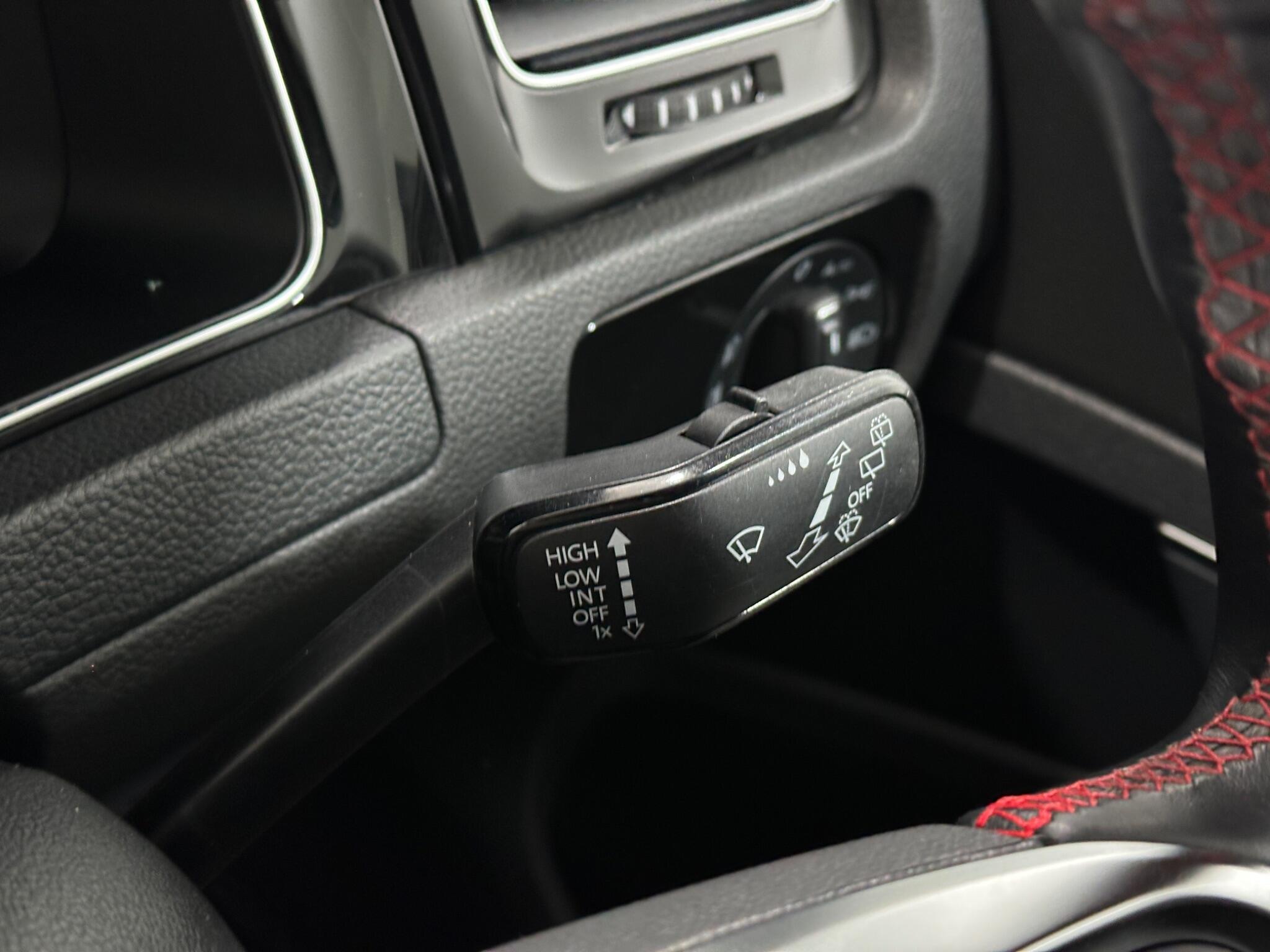 Volkswagen Golf view 17