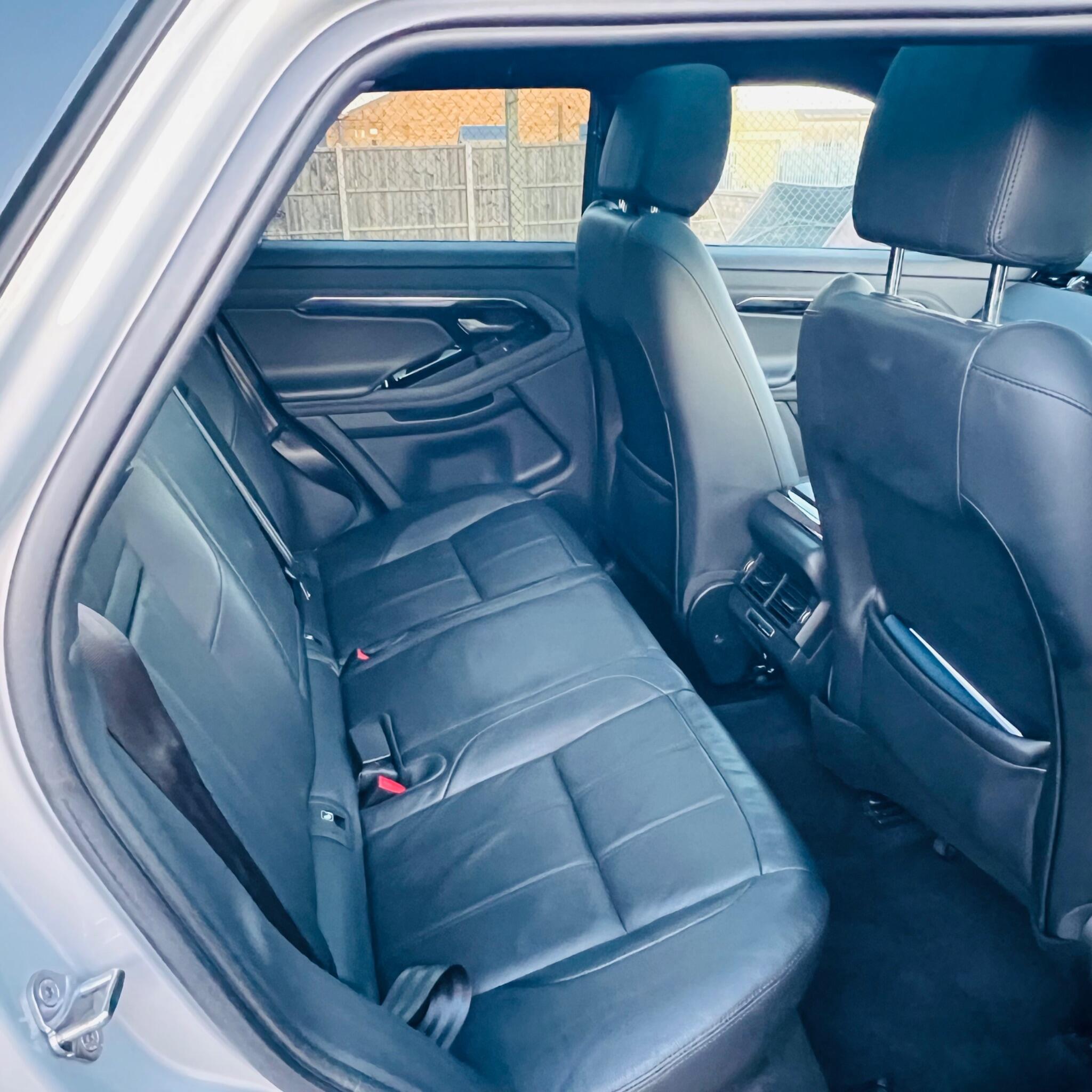 Land Rover Range Rover Evoque view 18
