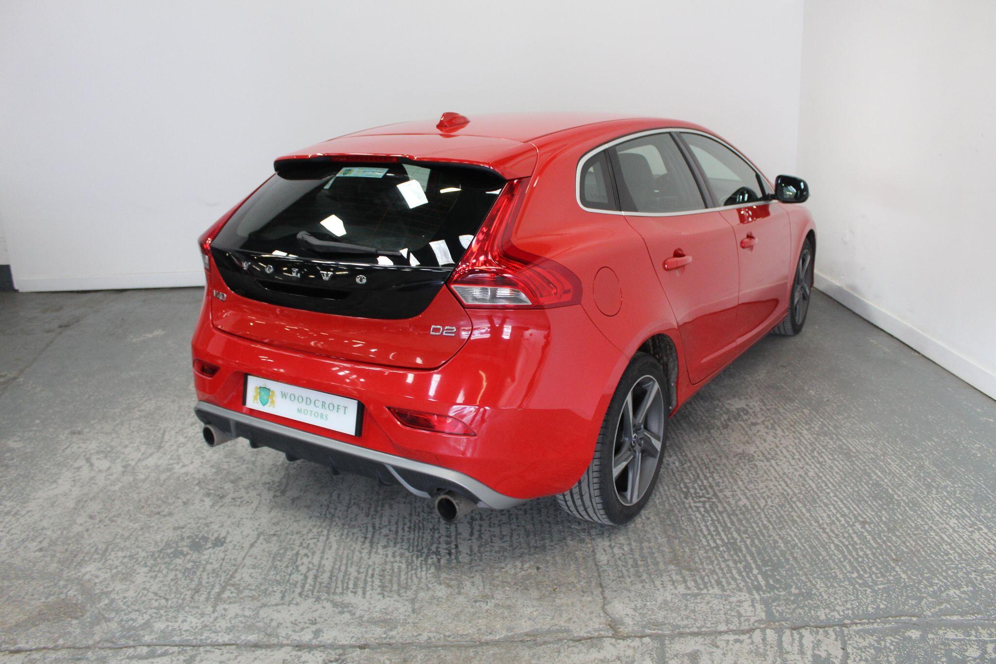 Volvo V40 view 8