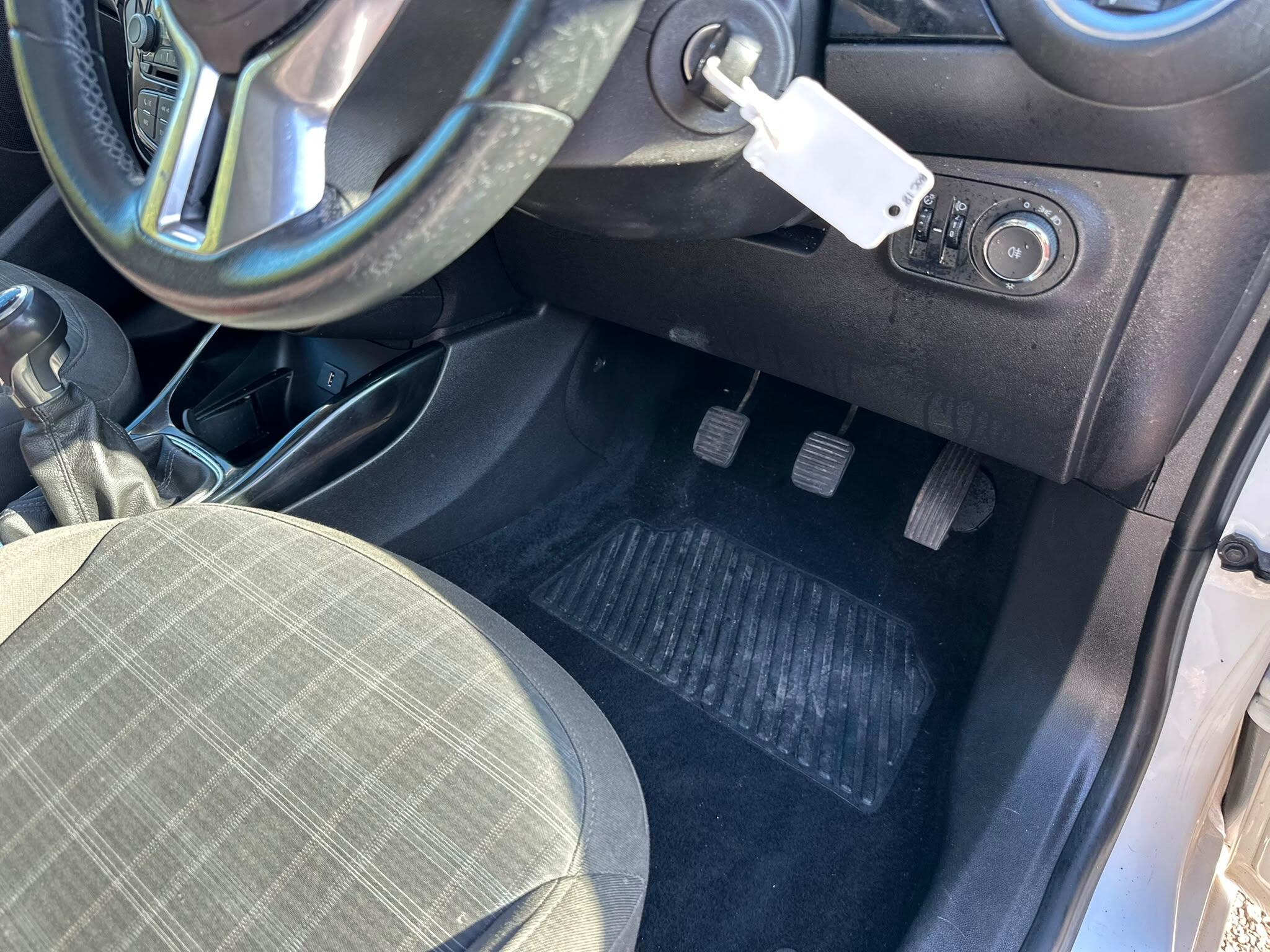 Vauxhall Adam view 17
