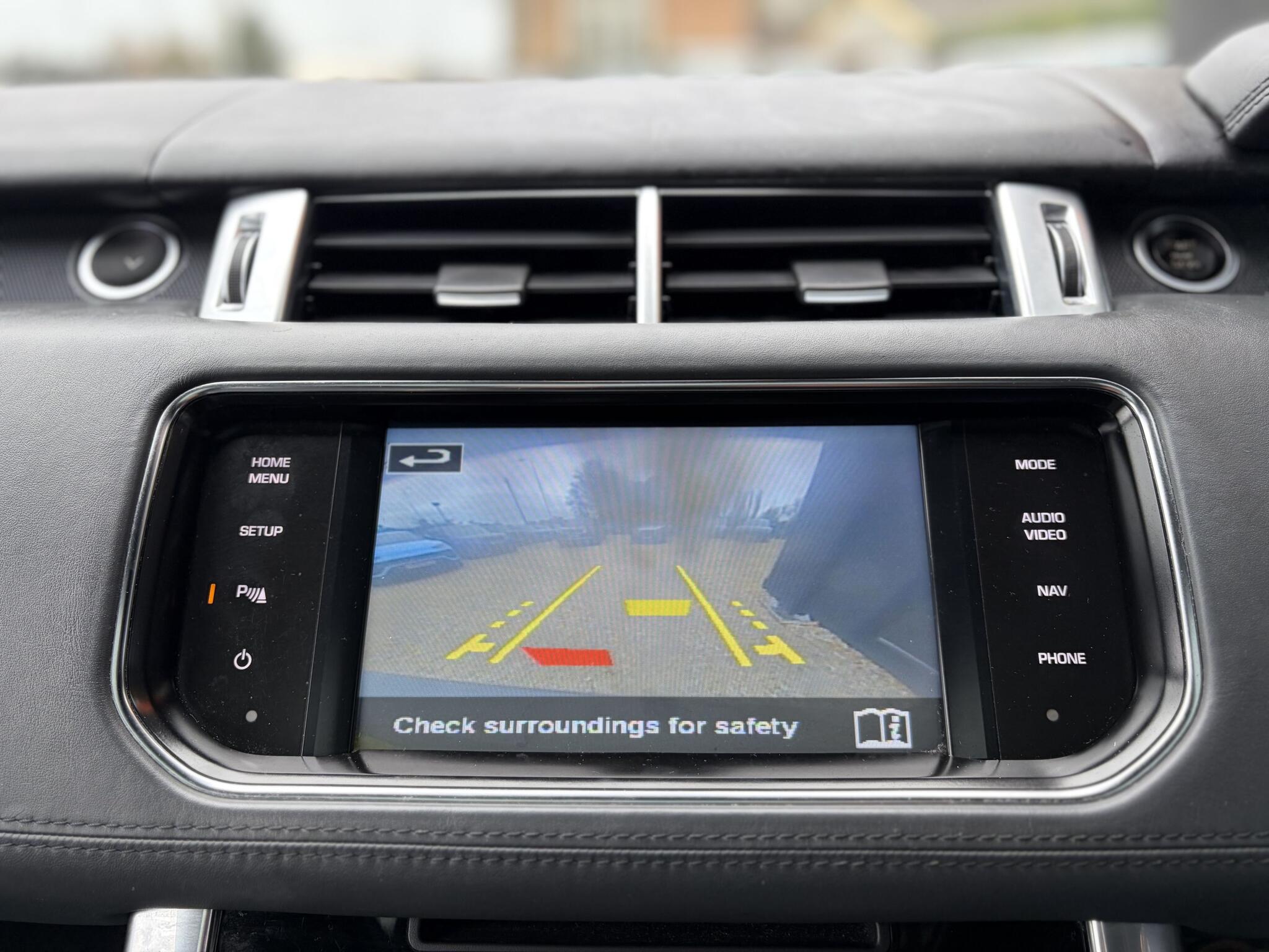 Land Rover Range Rover Sport view 19