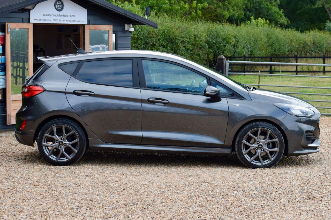 Ford Fiesta view 13