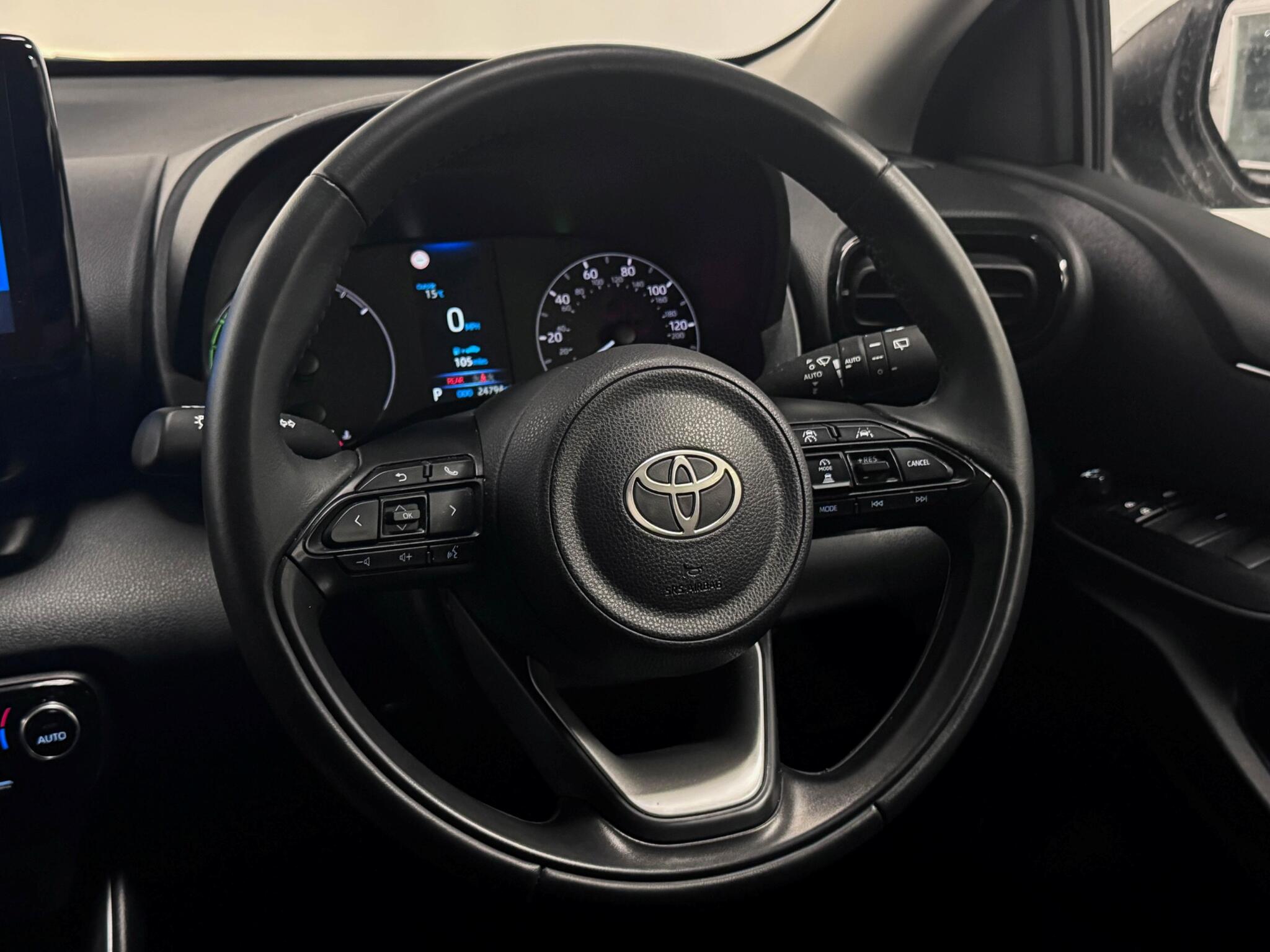 Toyota Yaris view 13
