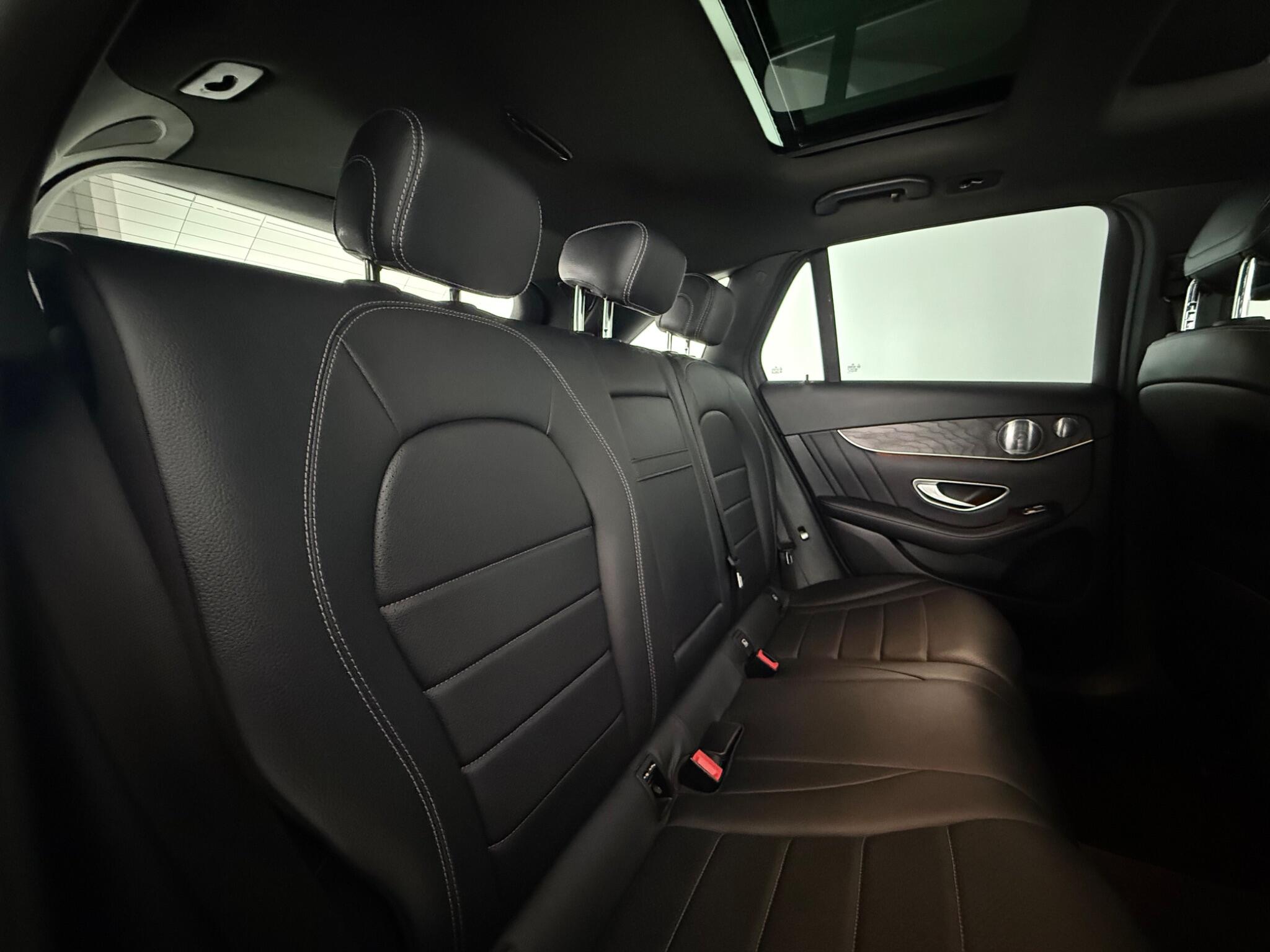 Mercedes-Benz GLC view 30