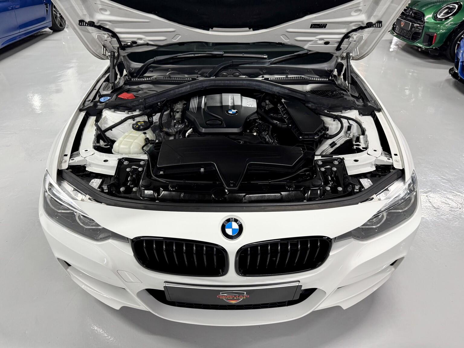 BMW 3 Series view 37